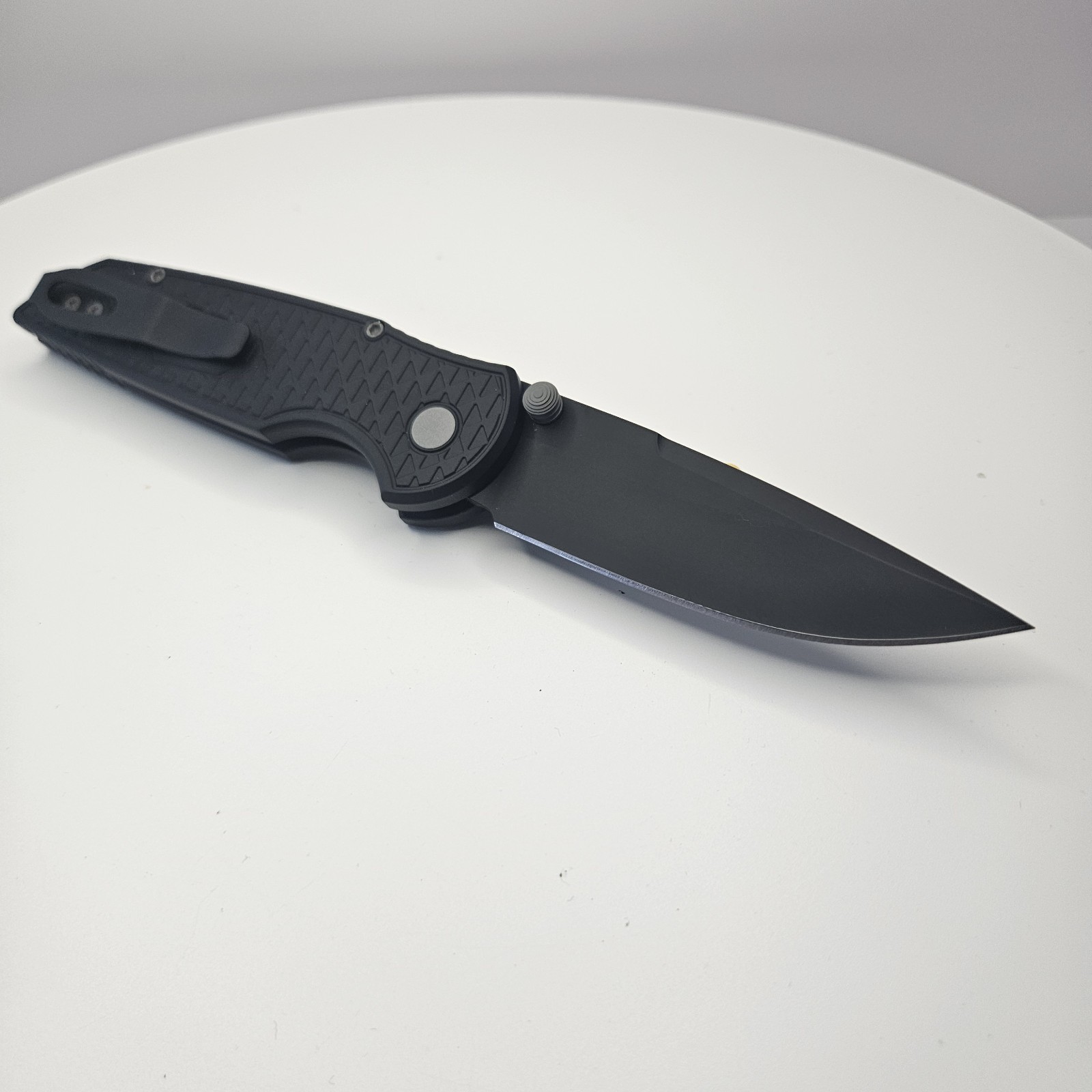Pro-Tech Integrity INT1106 DLC Magnacut Plain Drop Point Black Aluminum Manual