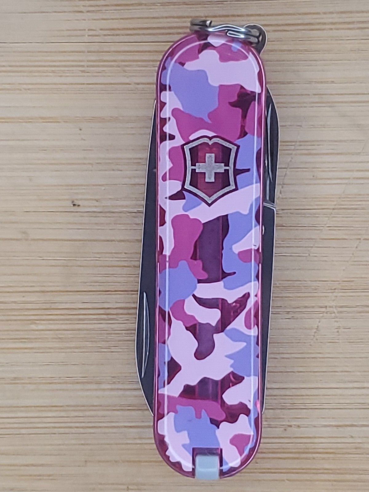 Victorinox Classic SD Mini Swiss Army Pocket Knife Assrtd Colors Pre-Owned 58mm