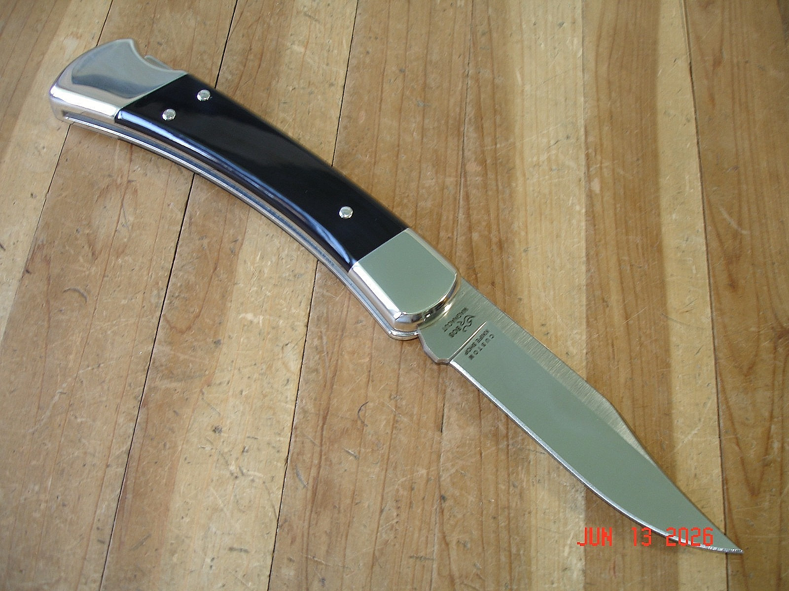NIB BUCK KNIFE 110 HUNTER BOS MAGNACUT BLADE BLACK BUFFALO HANDLE NICKEL SILVER