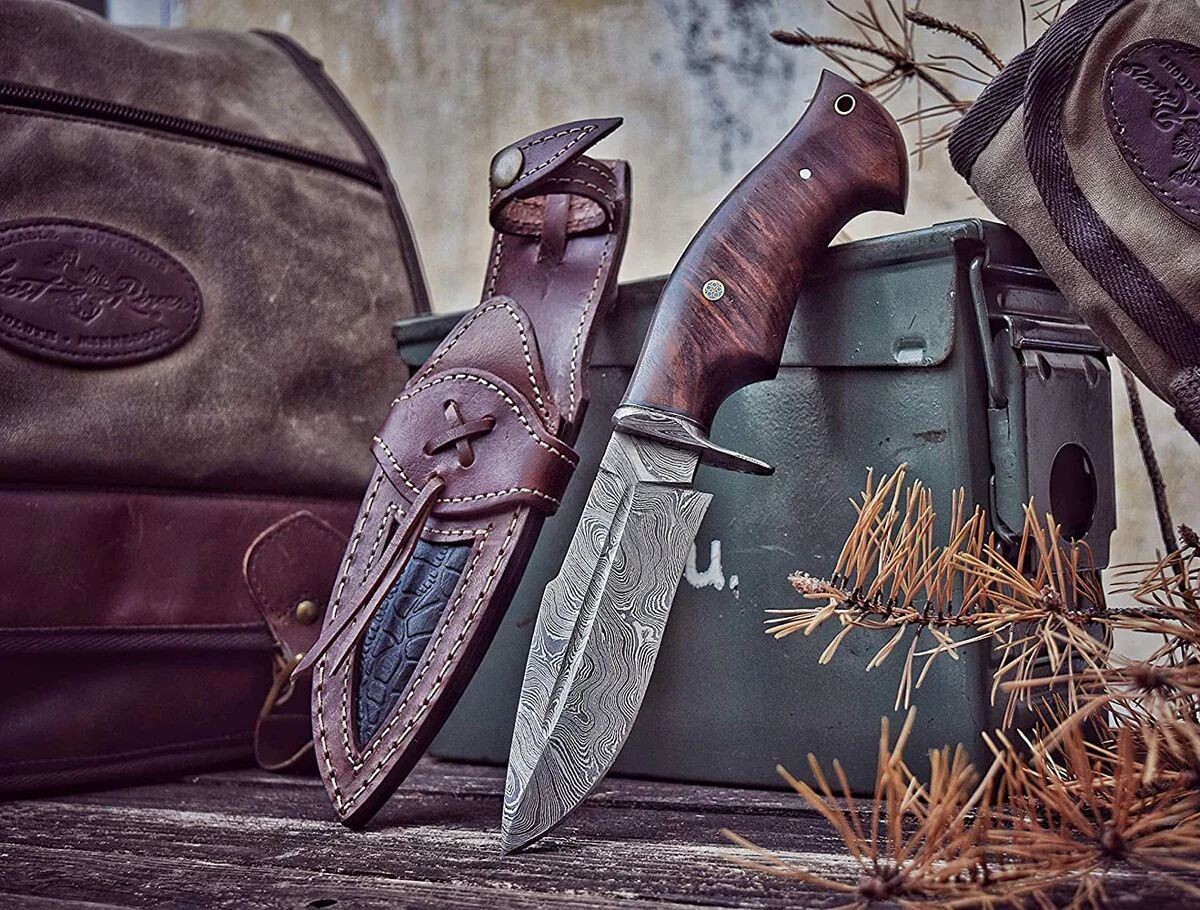 Custom Handmade Damascus Steel Bowie Hunting Knife Rose Wood Handle W/ Sheath