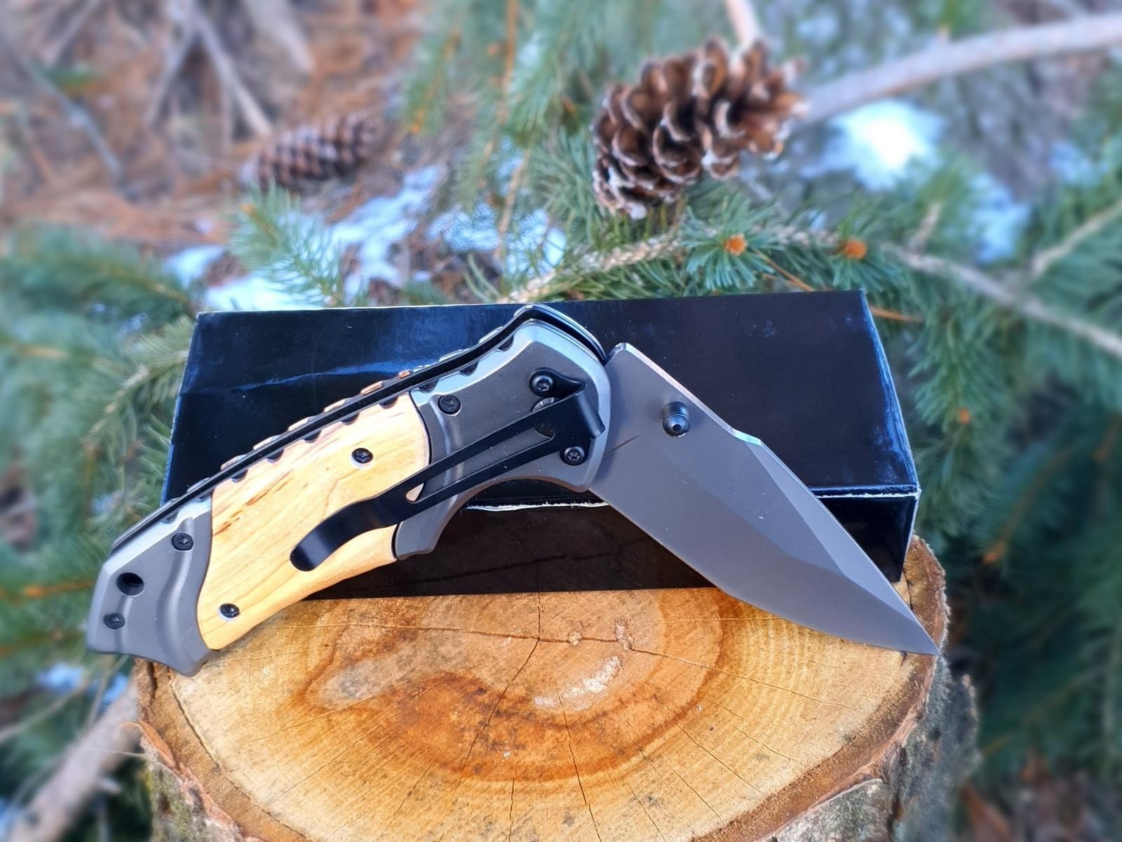 Handcrafted Wood Handle Folding Pocket Knife (3 Variations)