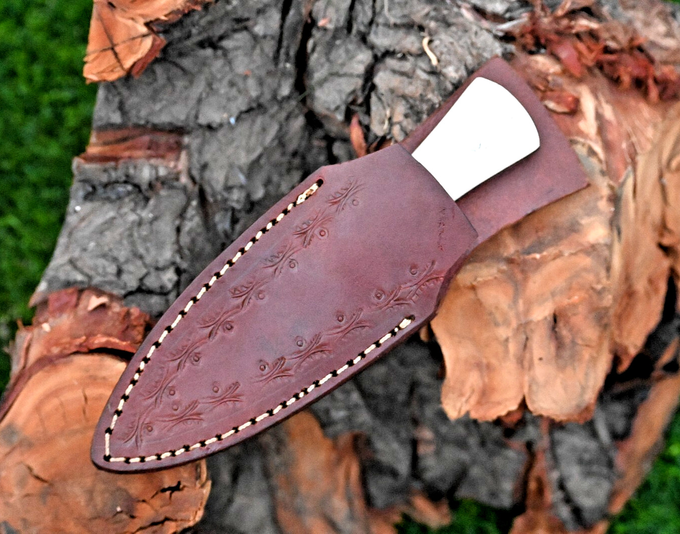 CUSTOM MADE FORGED DAMASCUS STEEL THROWING BOOT KNIFE CAMEL BONE HANDLE 868