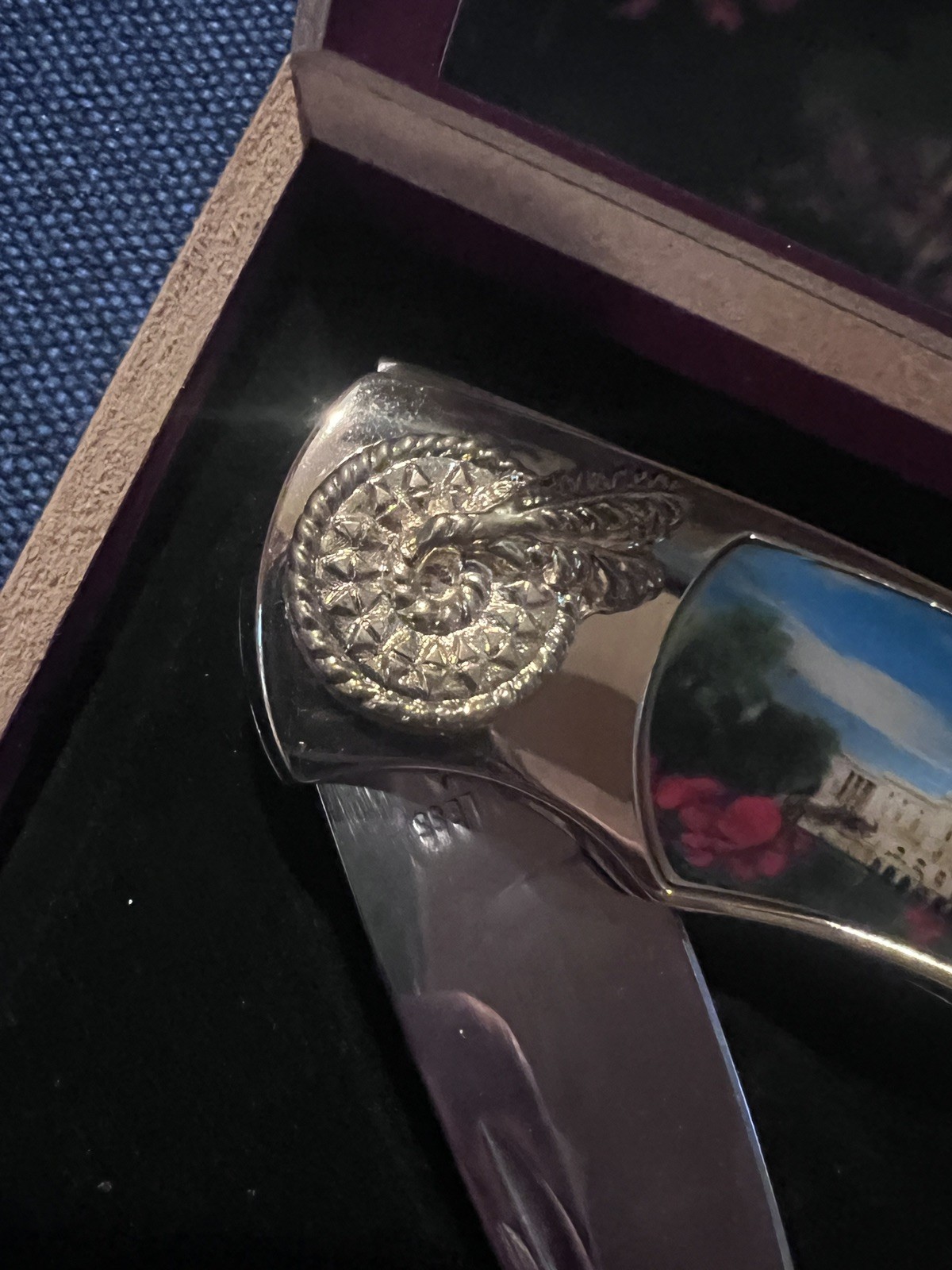 United States Capitol Building Washington DC Collector Pocket Knife Wooden Box