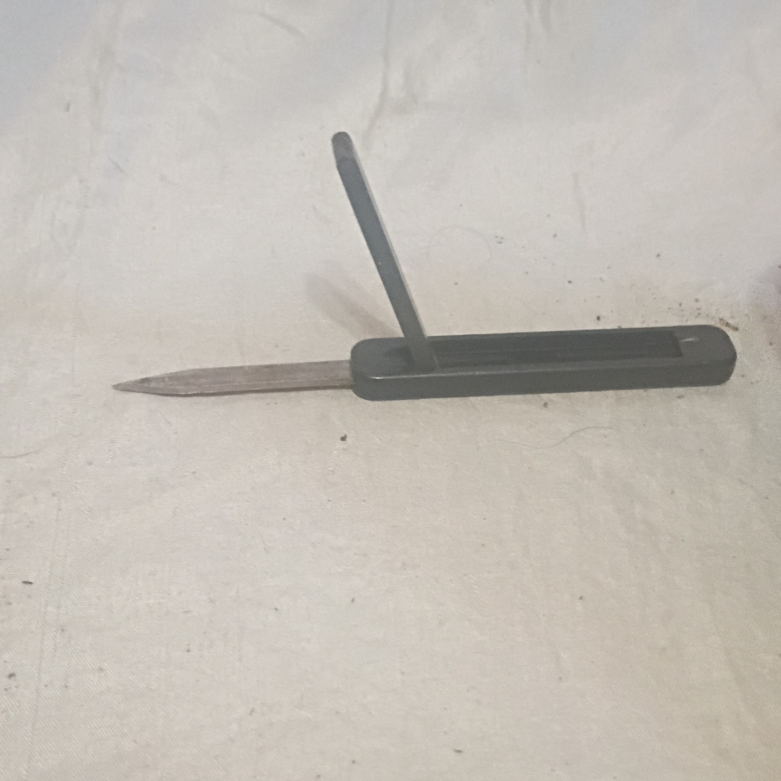 H. I. USA Pocketknife Black Metal Handle Plain Blade Manual Under 2.75in.