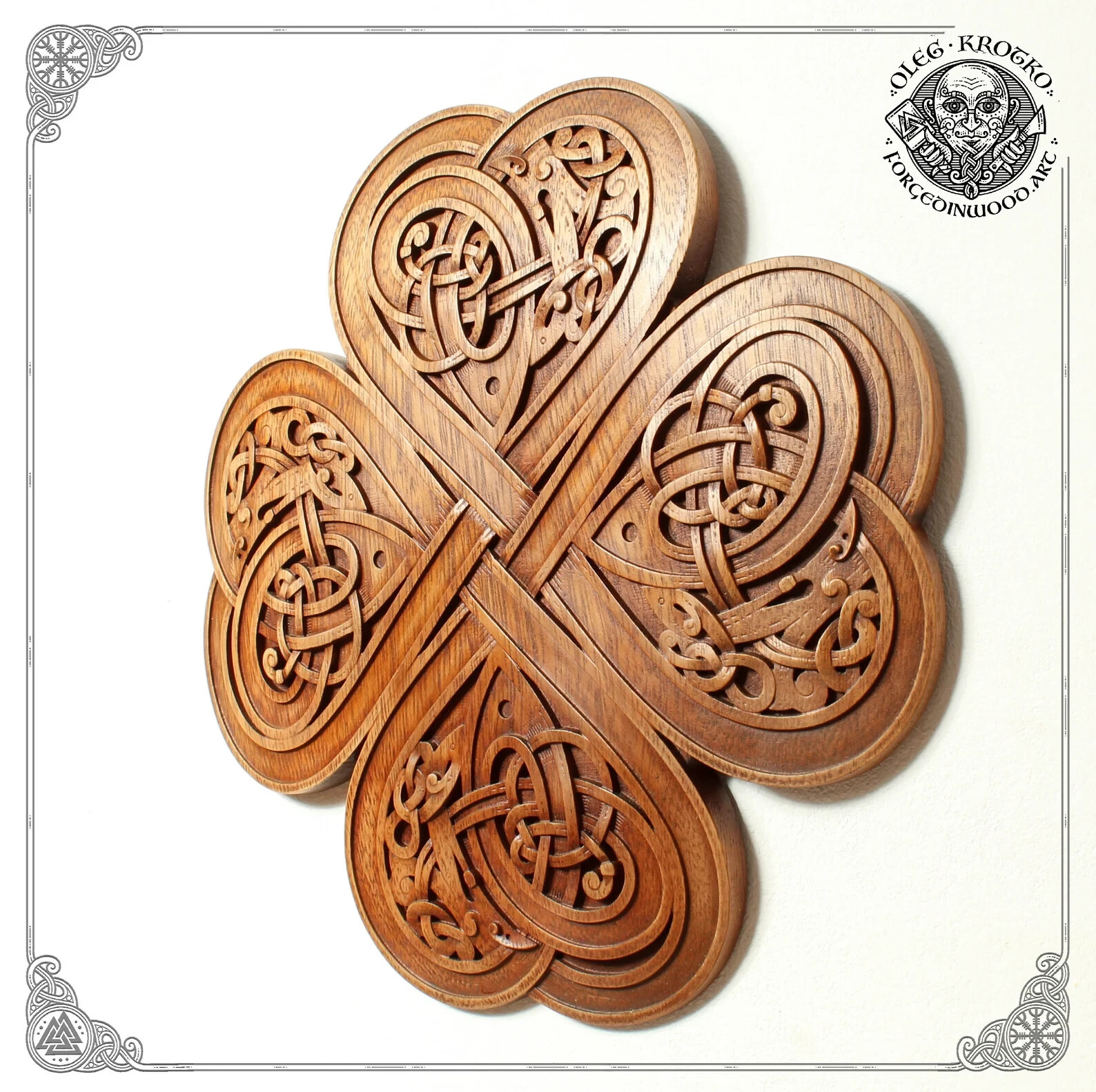 Luxury Carved Celtic Clover Hearts, Symbol of Eternal Love, Norse Wooden Picture