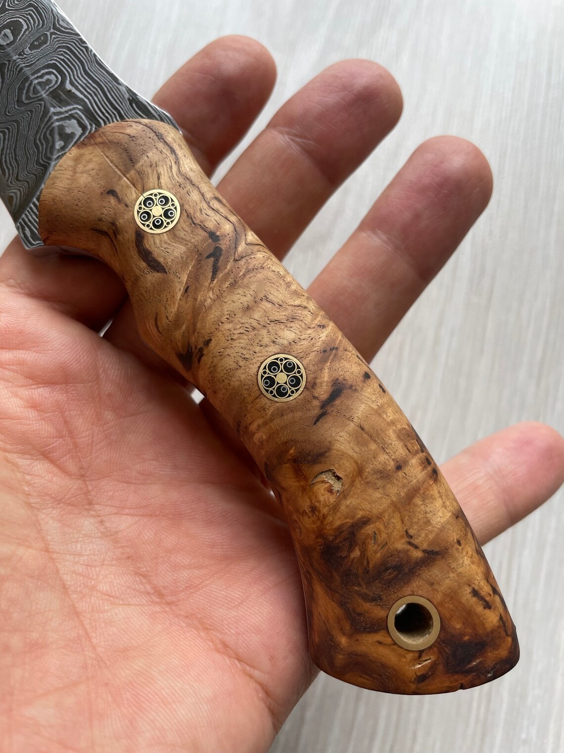 REAL DAMASCUS Outdoor Knife – Olive Wood Handle – 150 Layers – Blacksmith Made