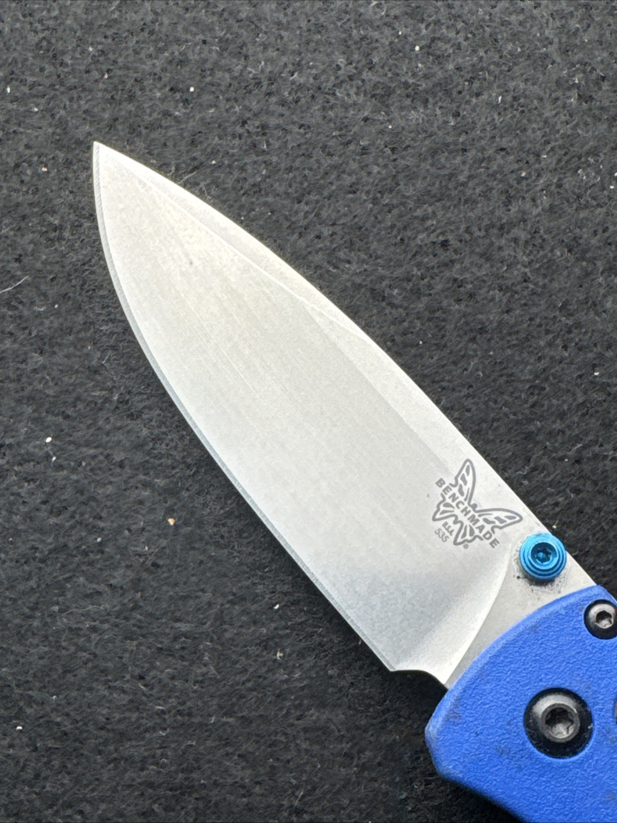 Benchmade Knives Bugout 535 Blue Grivory S30V Pocket Knife