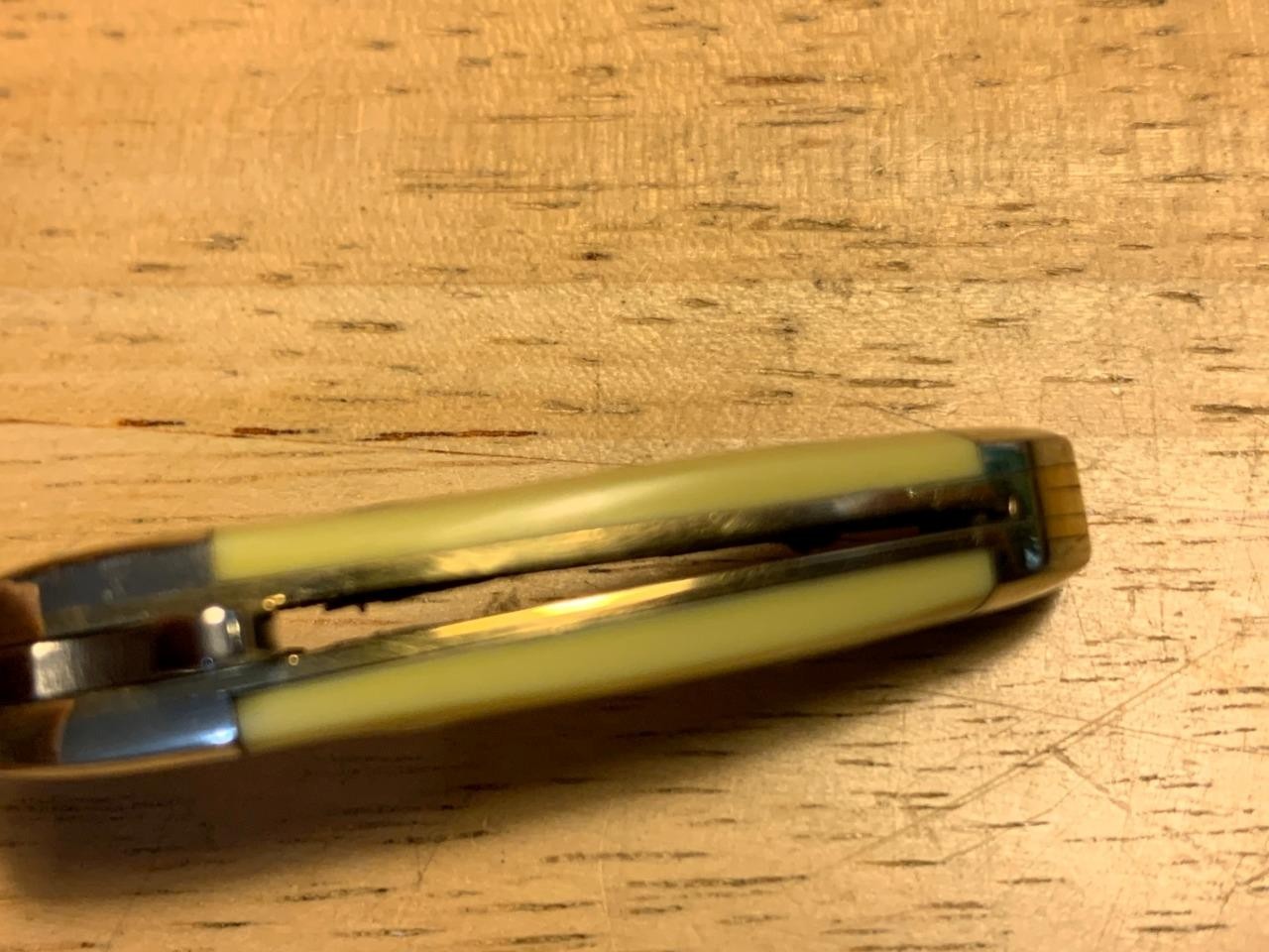 Rough Rider 2″ Tiny Razor Yellow Synthetic Pocket Knife with Lanyard Loop RR1362
