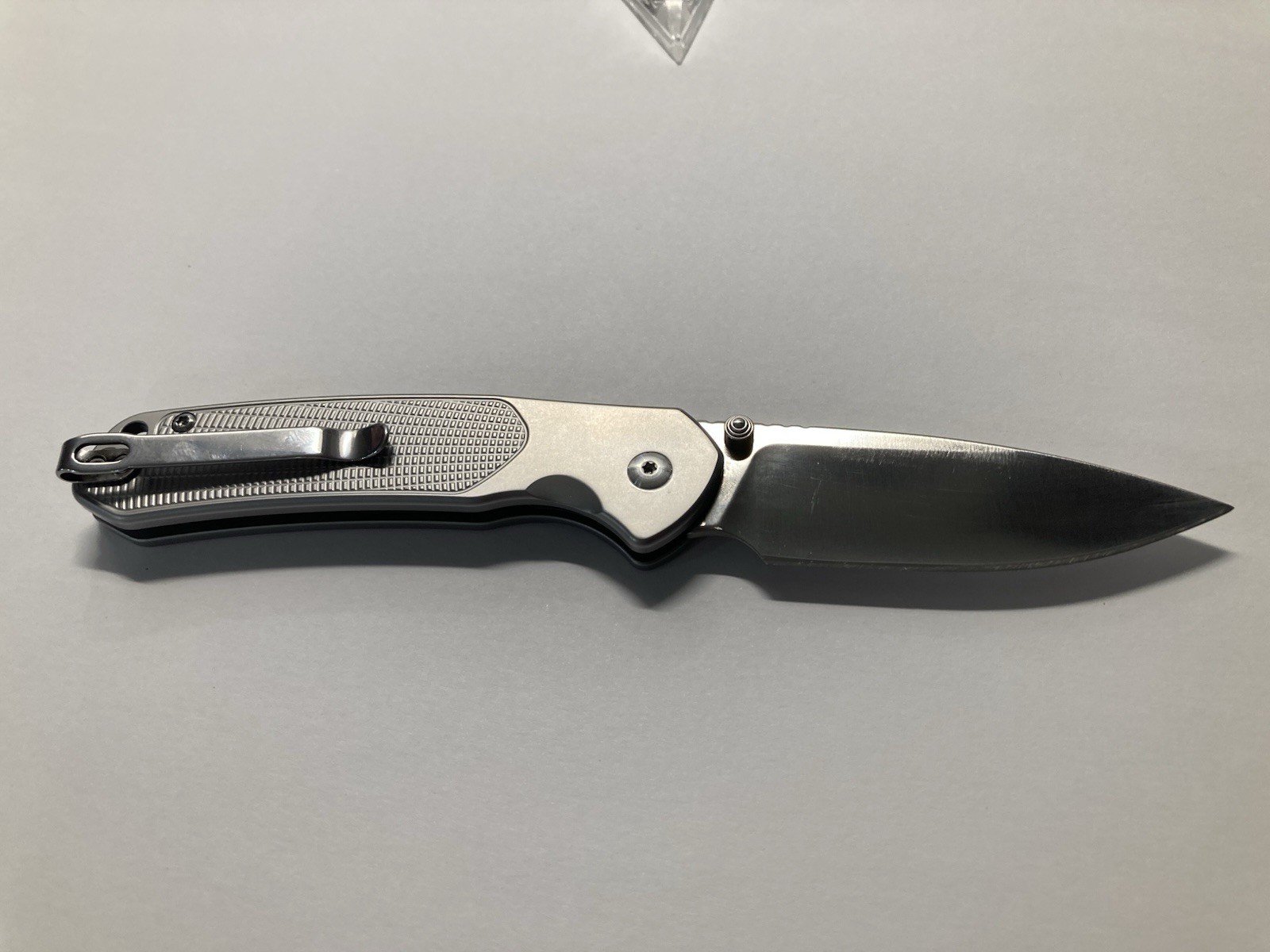 NEW IN BOX CJRB Pyrite Knife 3.1″ S90V Steel Blade button lock foldin drop point