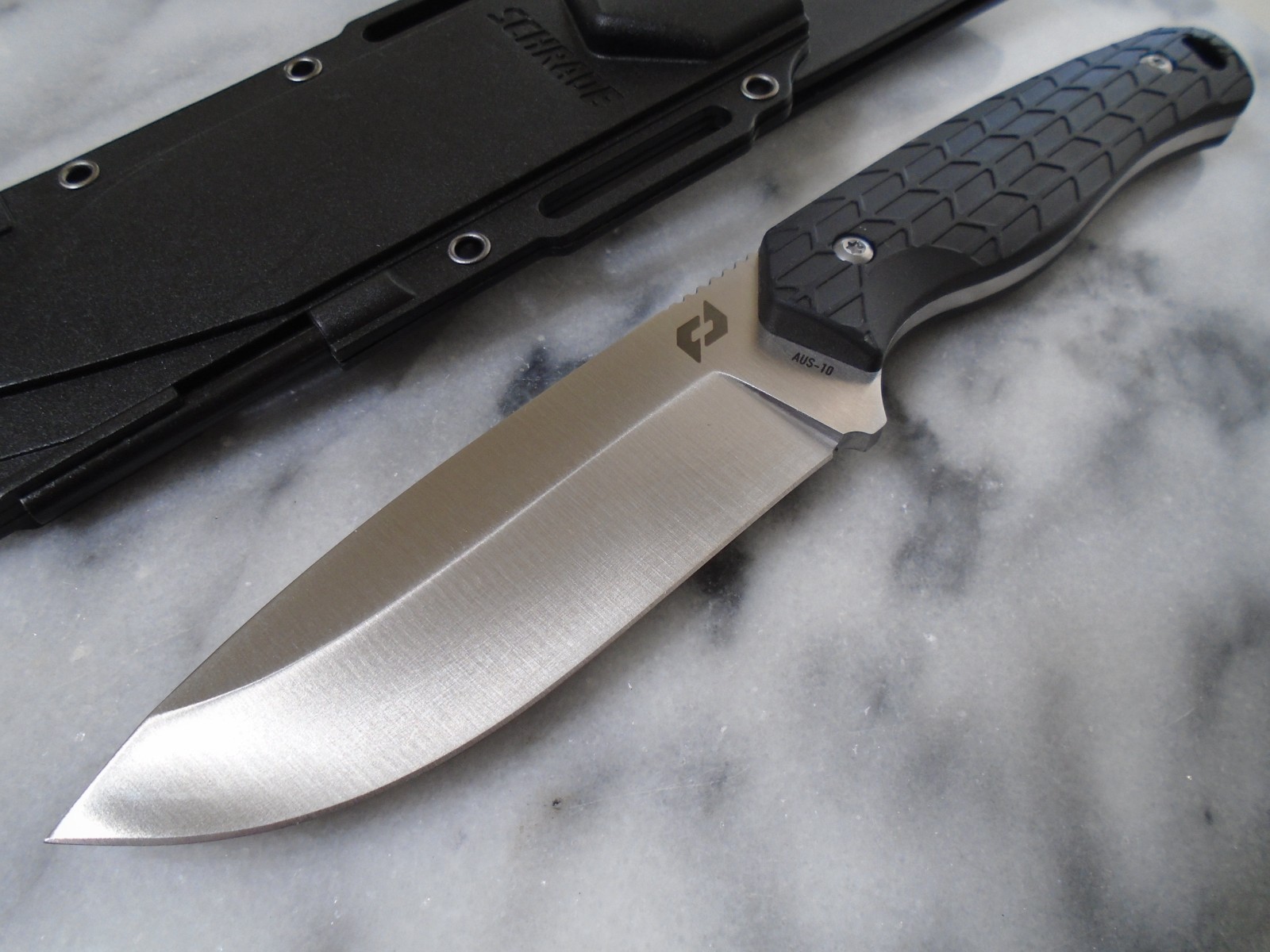 Schrade Exertion Full Tang Fixed Blade Survival Knife Ferro Sharpener Aus-10A