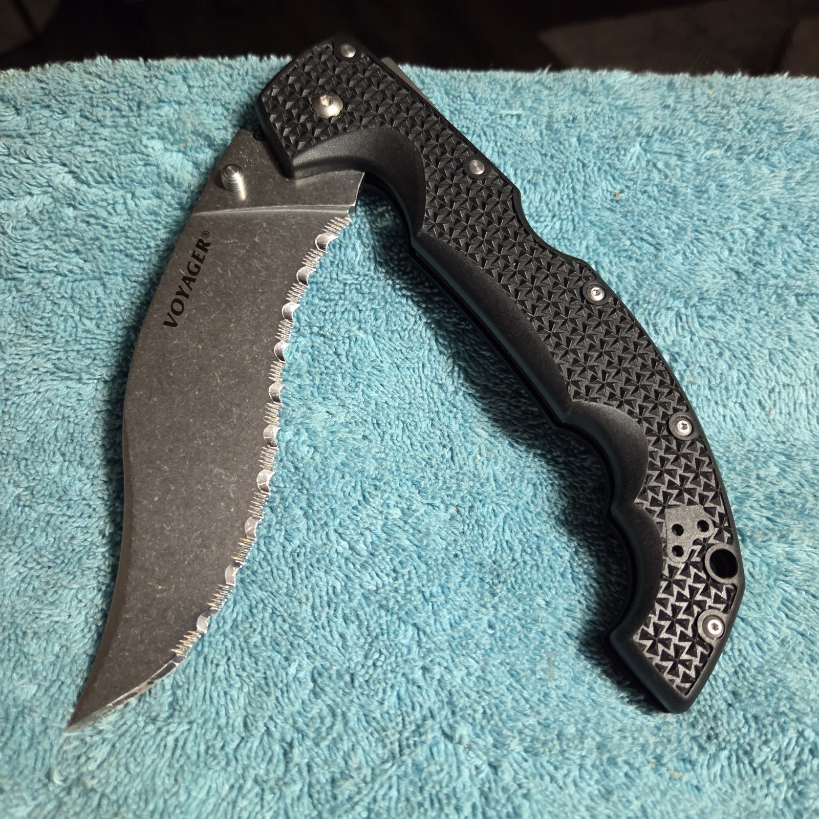 Cold Steel XL Voyager Folding Knife 5.5″ AUS-10A Steel Blade Griv-Ex Handle