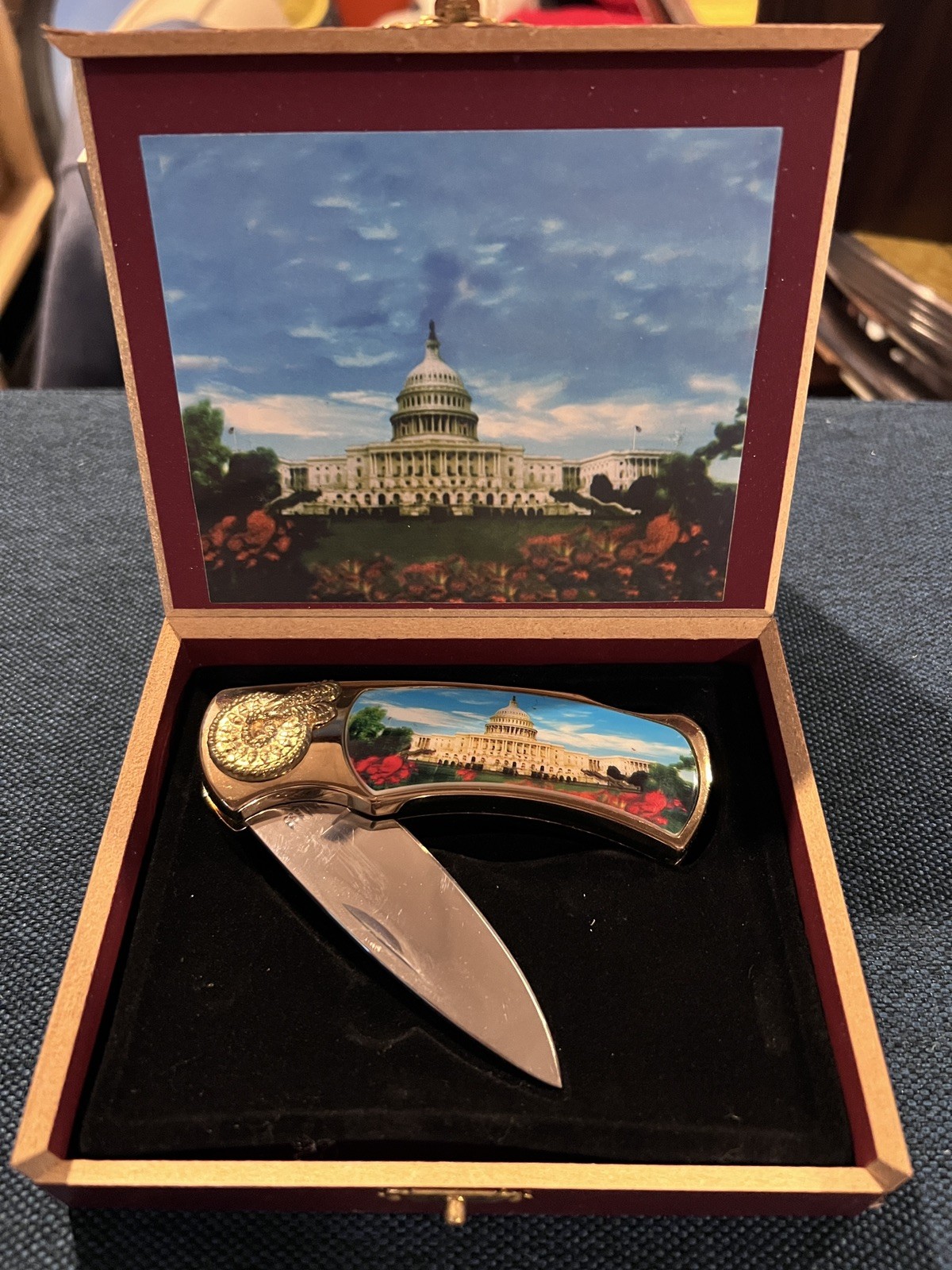 United States Capitol Building Washington DC Collector Pocket Knife Wooden Box