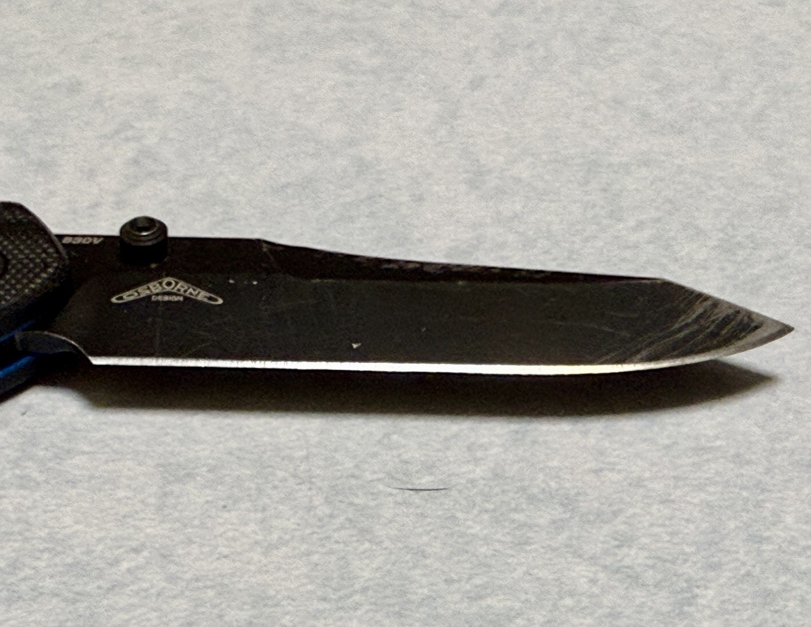 Benchmade 945BK-1 Mini Osborne Axis Reverse Tanto S30V Black/Blue G10
