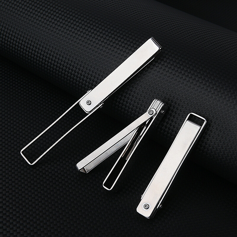Stainless Steel Folding Blade Knife Keychain Knife with 10 Replacement Blades