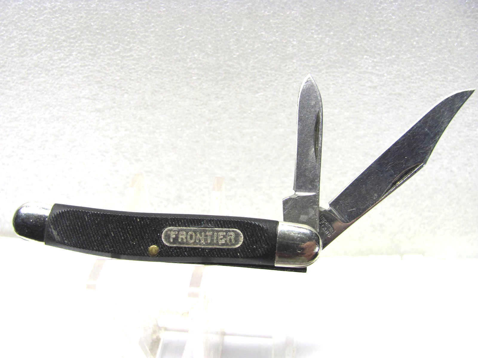 Excellent or Better Imperial Frontier 2-Blade Folding Knife 2 7/8 Inches Closed