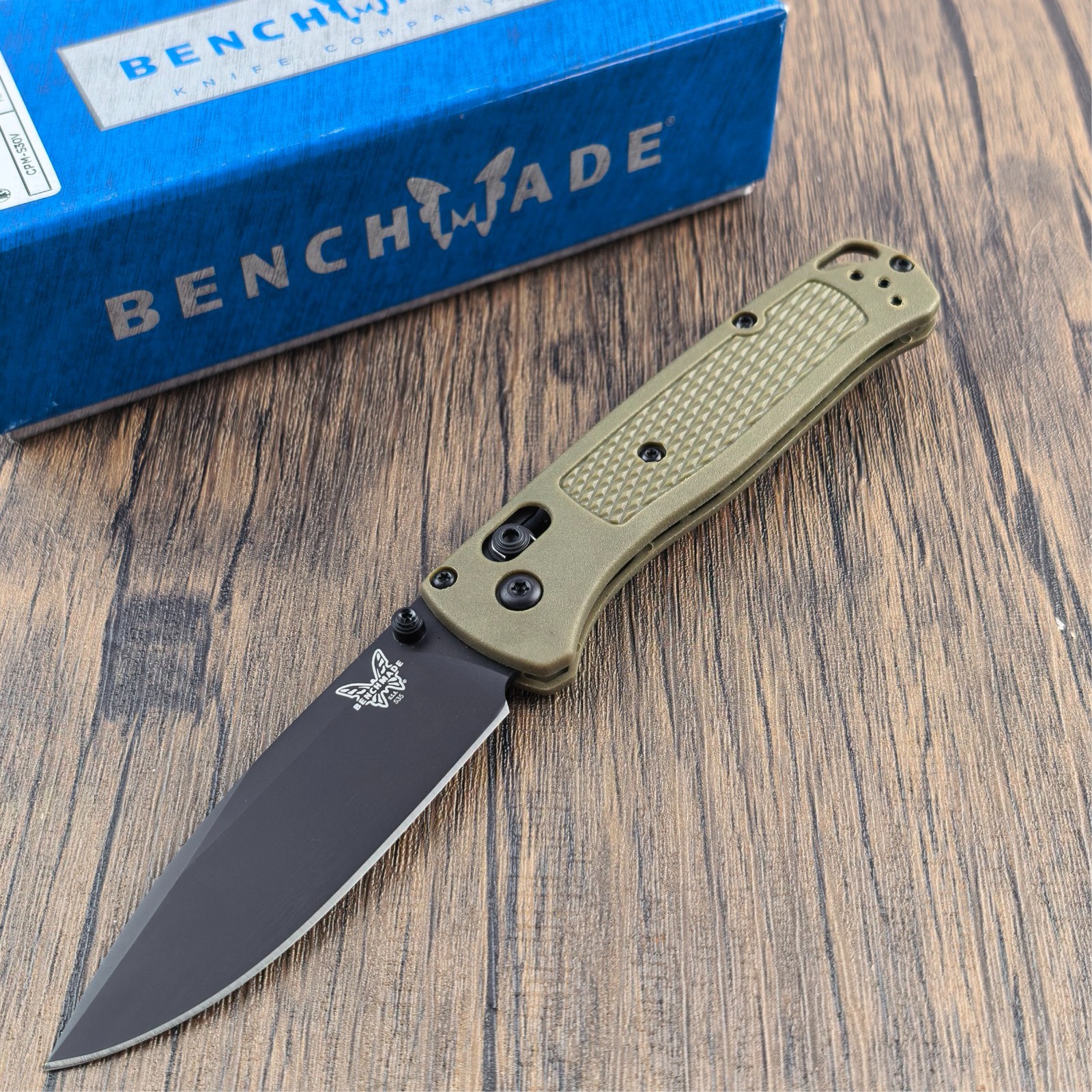 Benchmade-Knives 535 Bugout-Green CF-Elite Handle CPM-S30V-Steel Knives