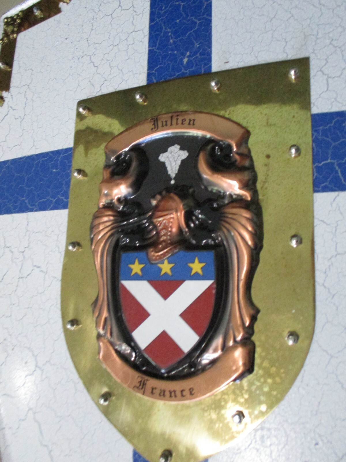 JULIEN FRANCE FIGHTING PROTECTIVE BATTLE ARMOR SHIELD COAT OF ARMS 20 X 28 »
