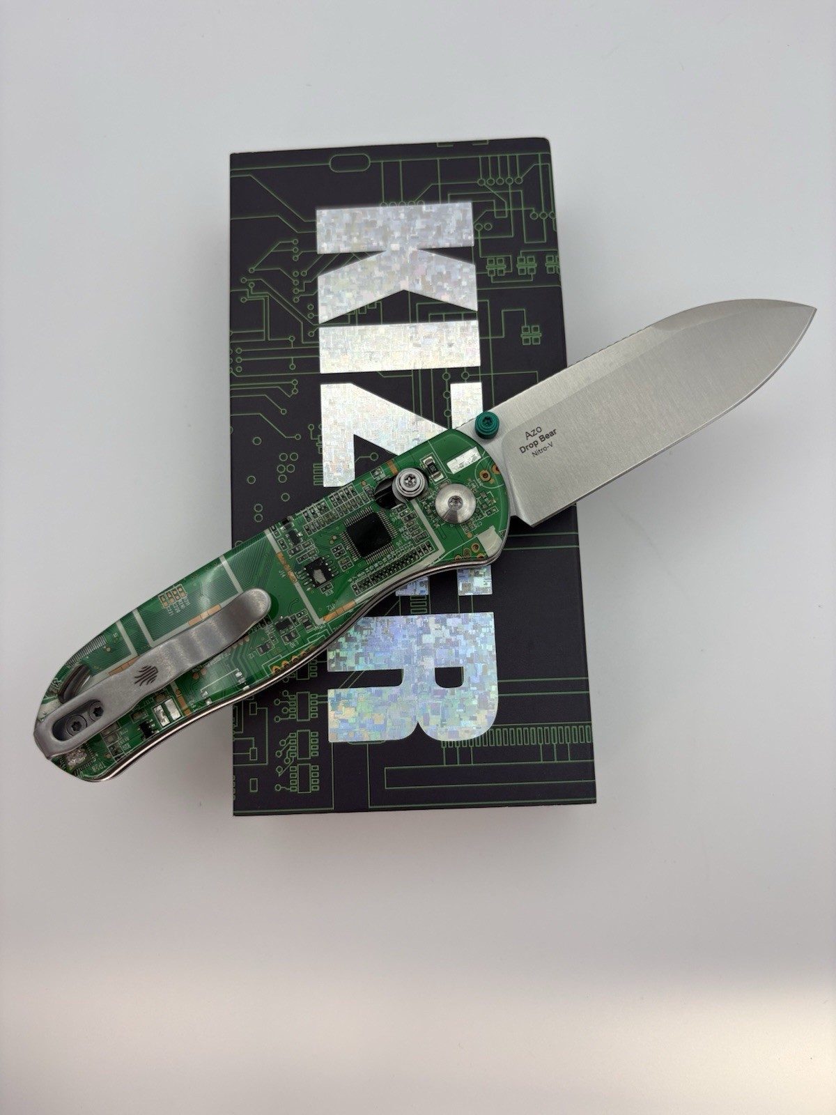 Kizer Drop Bear PCB Resin Exclusive Nitro V Satin Blsde