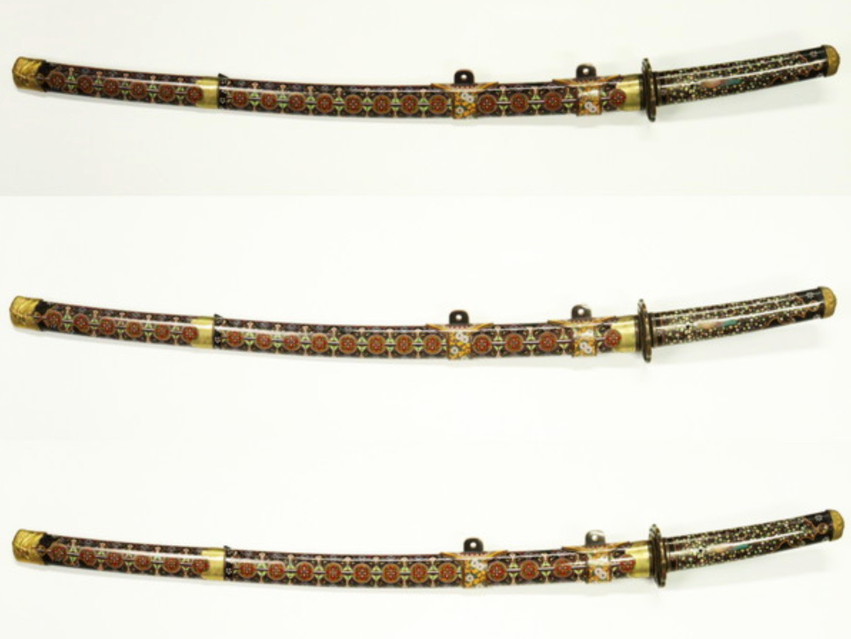 Museum Samurai Tachi Koshirae Gold Maki-e Pearl Inlay For 13mm Thick Sword Mount