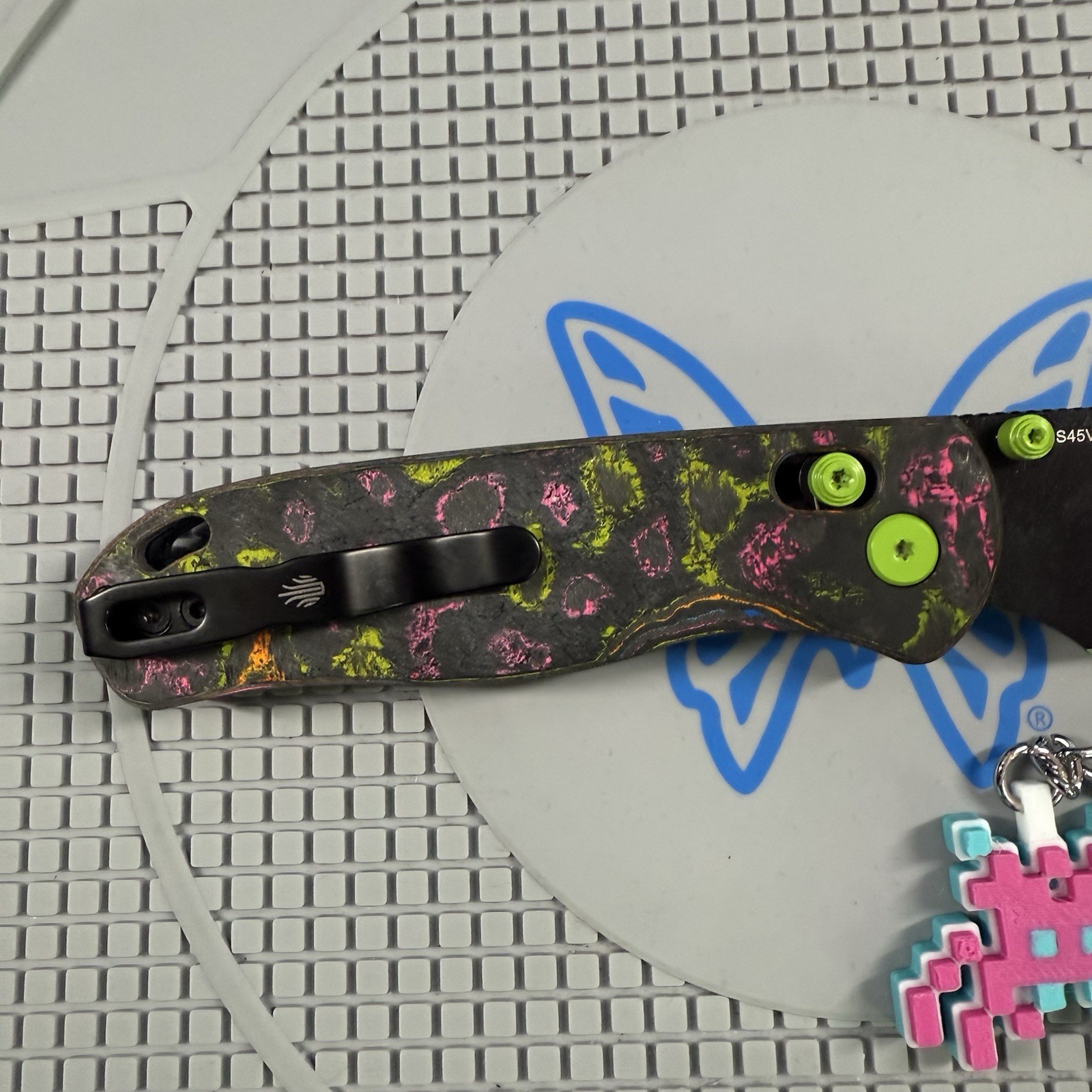 Kizer Drop Bear “Redacted” Blade City Exclusive 80’s Camo Carbon 1 Of 200 L.E