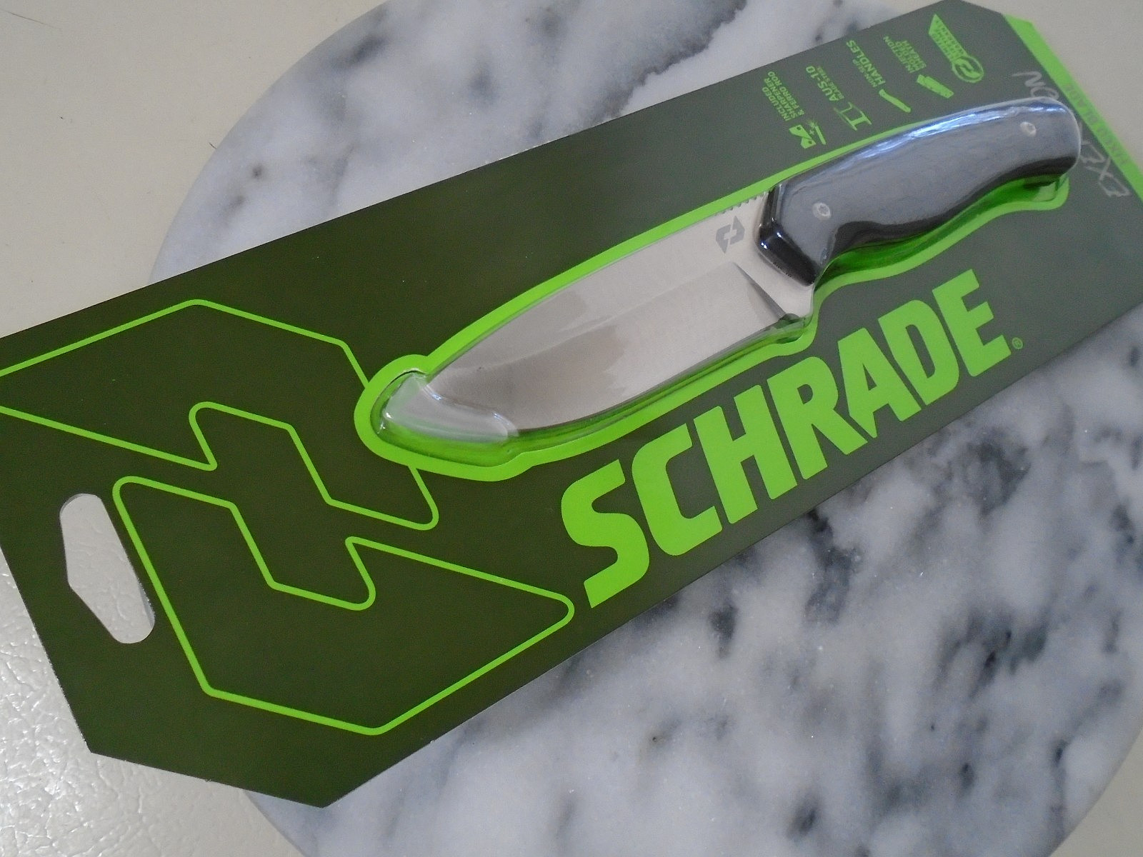 Schrade Exertion Full Tang Fixed Blade Survival Knife Ferro Sharpener Aus-10A
