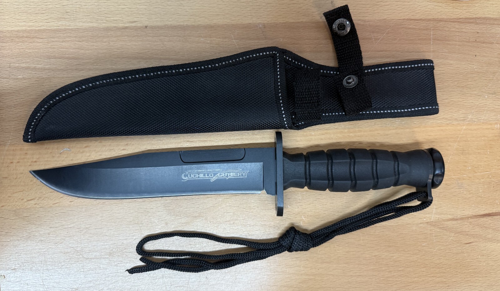 Cuchillo Combat with Nylon Sheath
