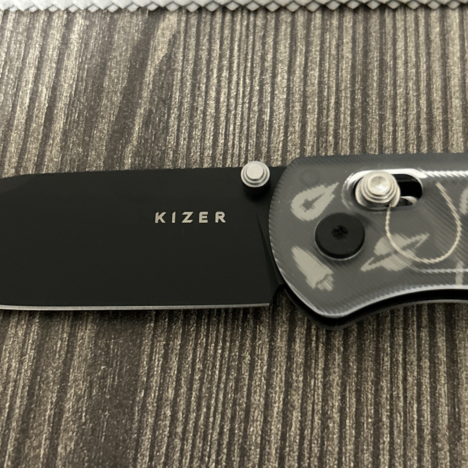 Kizer Drop Bear EDC The Best Daddy In The Galaxy New In Box