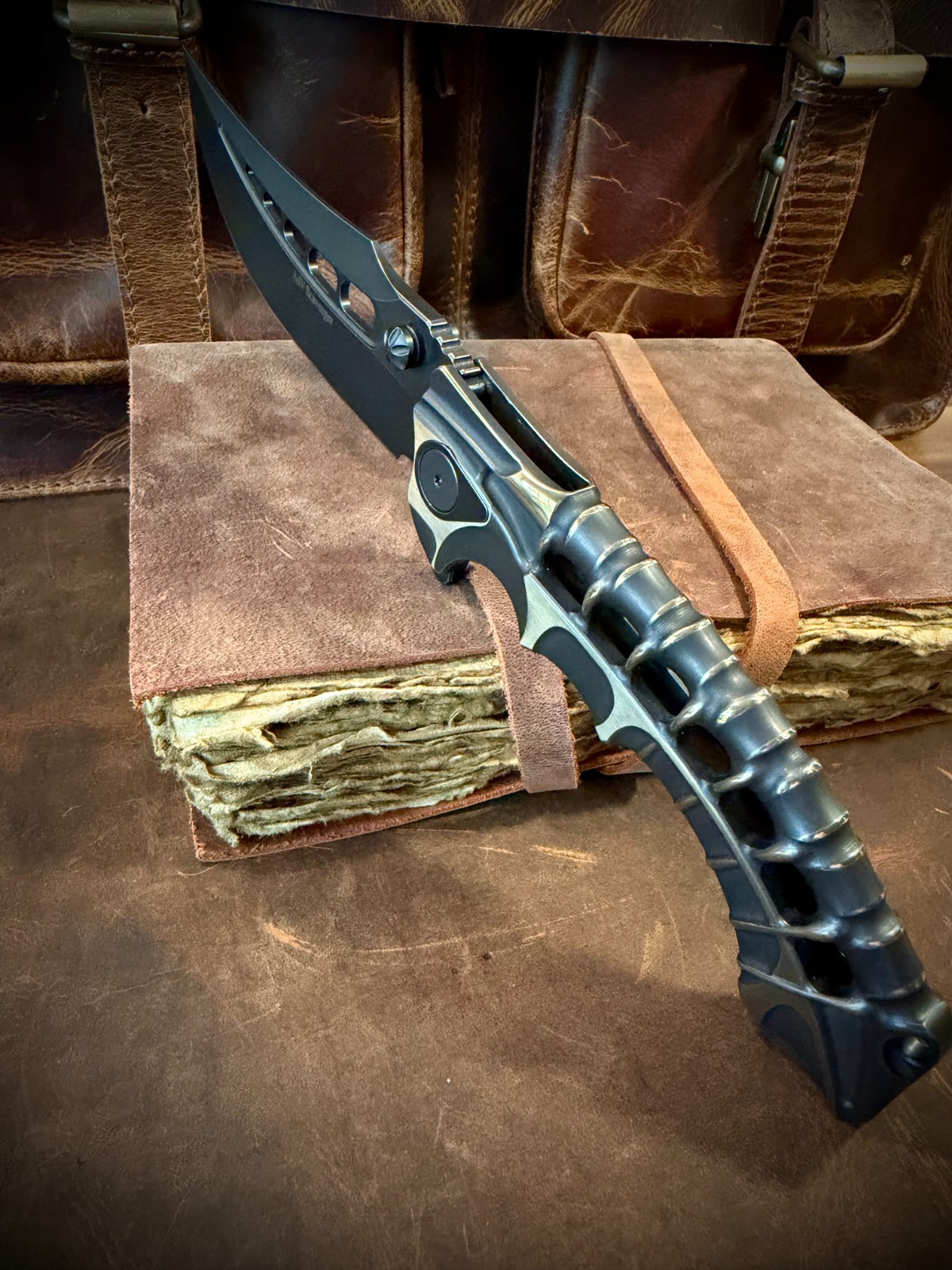 Andre De Villiers ADV Tactical M390 Scavenger Integral Titanium Folding Knife!