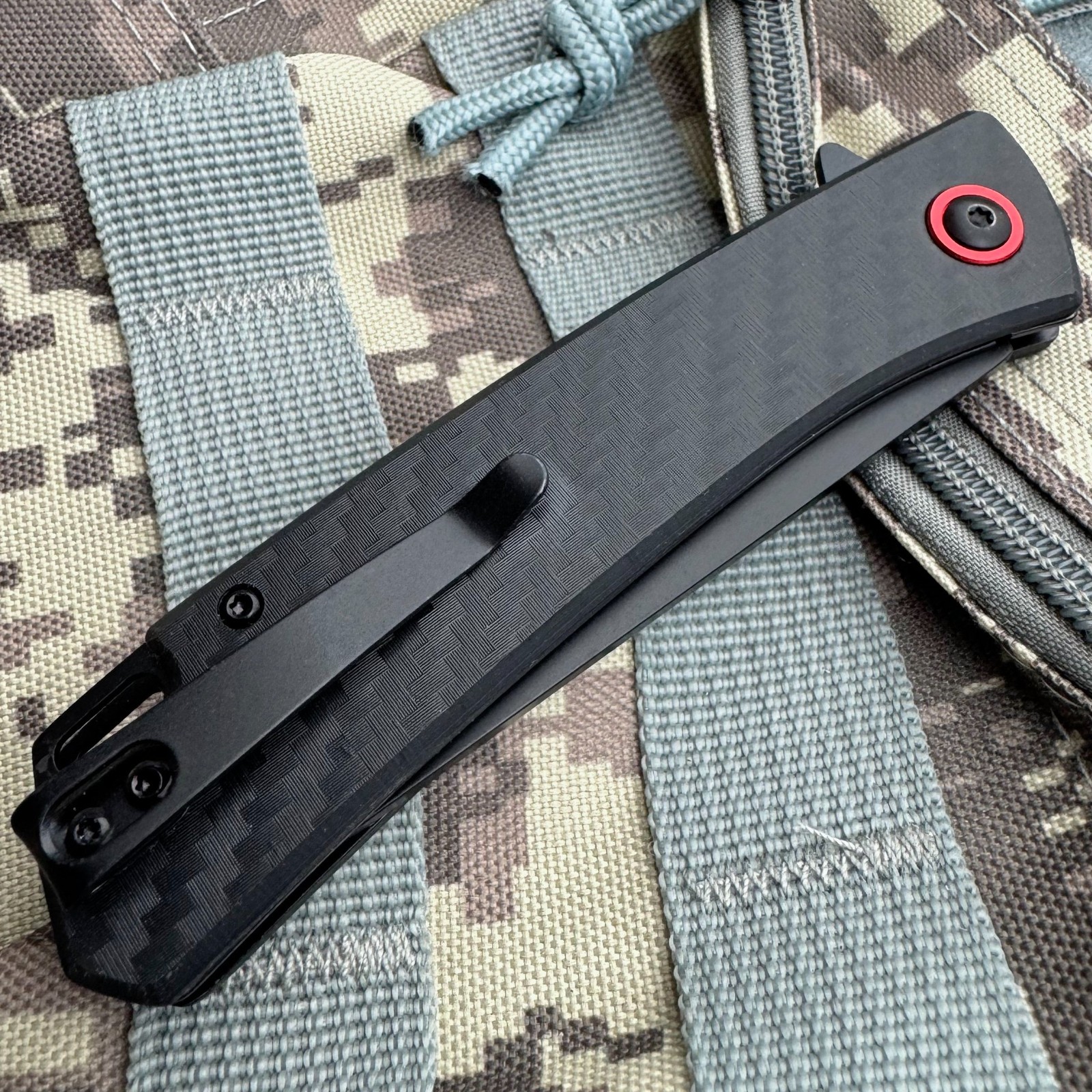 Black Outdoor Survival Ball Bearing Blade Carbon Fiber EDC Folding Pocket Knife