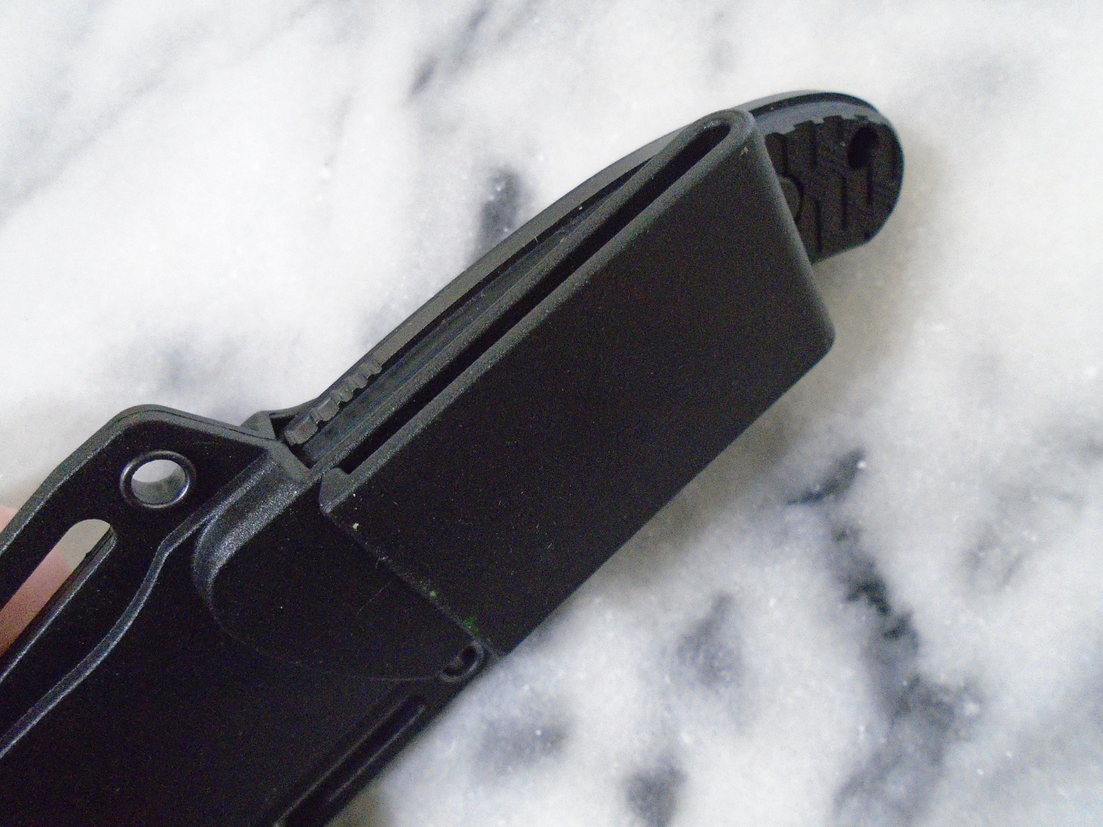 Schrade Mini Wolverine Fixed Blade Hunter Knife Full Tang Teflon 65MN G10 New