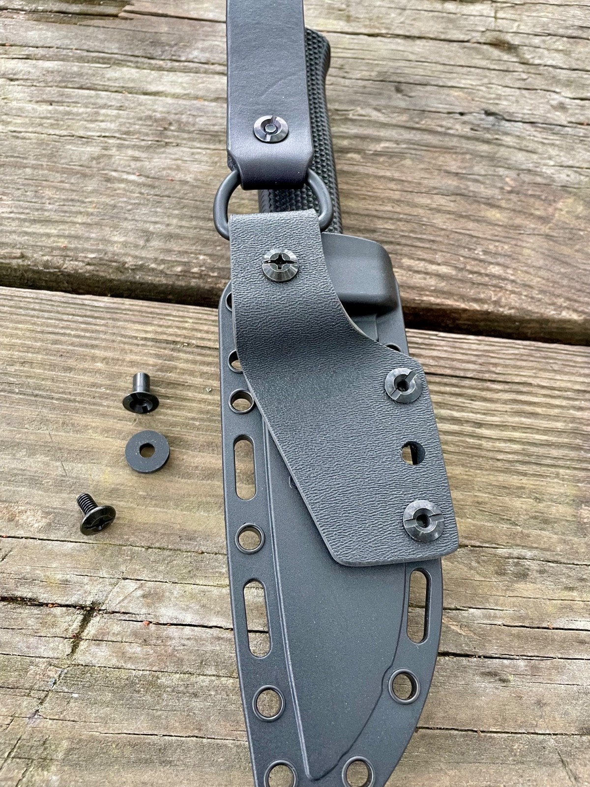 Universal Dangler (no knife or sheath included)
