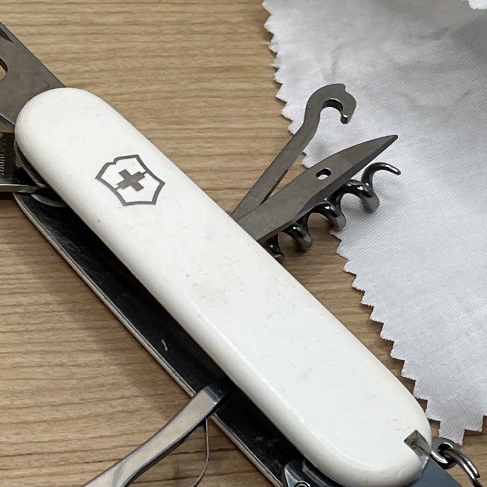 White Victorinox Swiss Army Huntsman Knife Multi Tool! US Seller Combined Ship