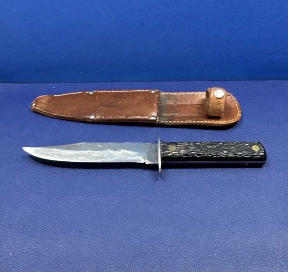 Vintage Imperial Prov Ri USA Hunting Knife Black Handle 5″ Blade