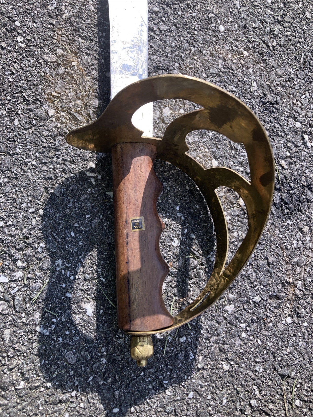 Decorative Cavalry Style Saber – Made in India – 31”in Sword