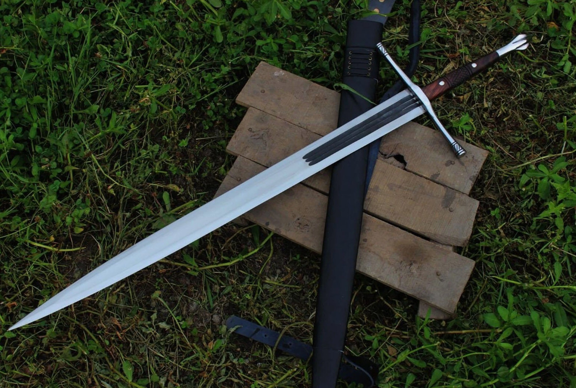 Carbon Steel Hand Forged Viking Sword Battle Ready Medieval Sword With Scabbard