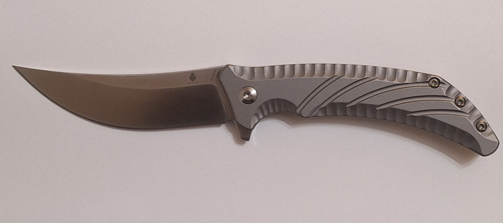 NEW Kizer Nomad Ki4482A1 S35VN Blade Gray Titanium Handle Frame Lock Clip Point