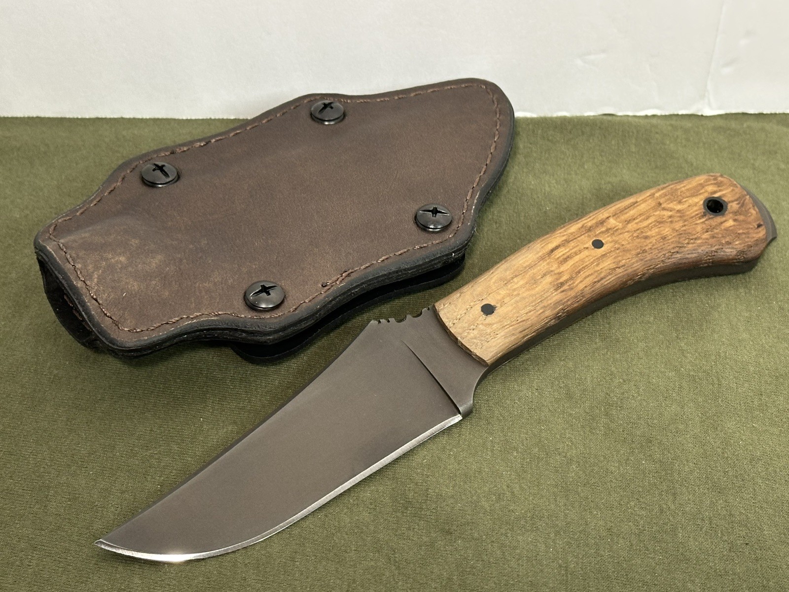 Winkler Knives Limited Edition Blue Ridge Crusher Knife with White Oak Scales