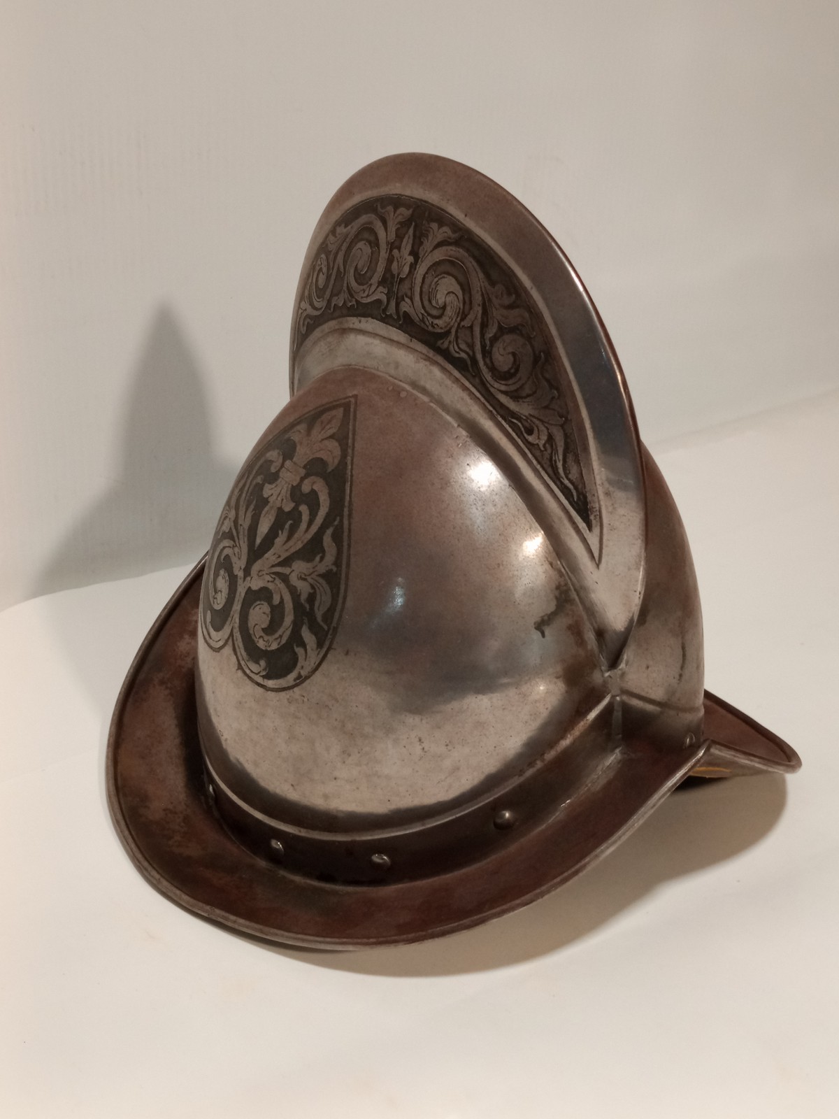 Reproduction Spanish Conquistador Helmet Etched Steel Morion Style Decor