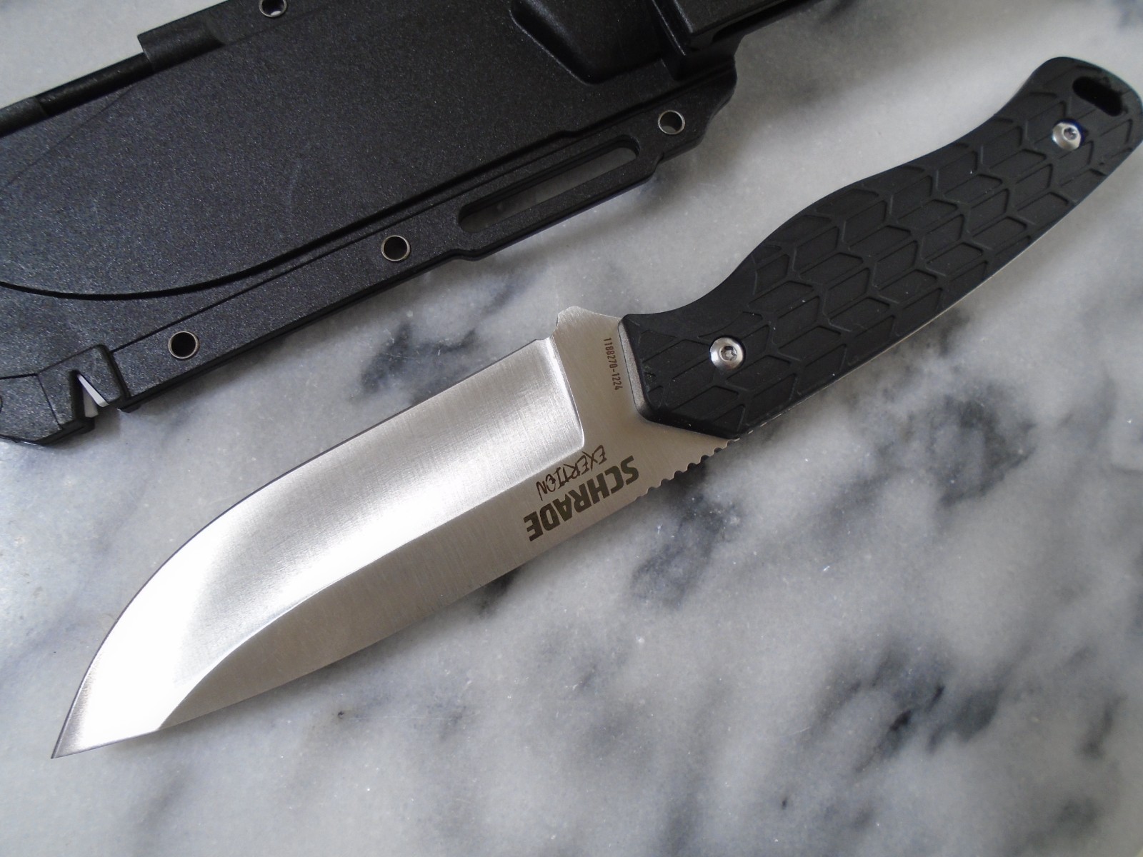 Schrade Exertion Full Tang Fixed Blade Survival Knife Ferro Sharpener Aus-10A
