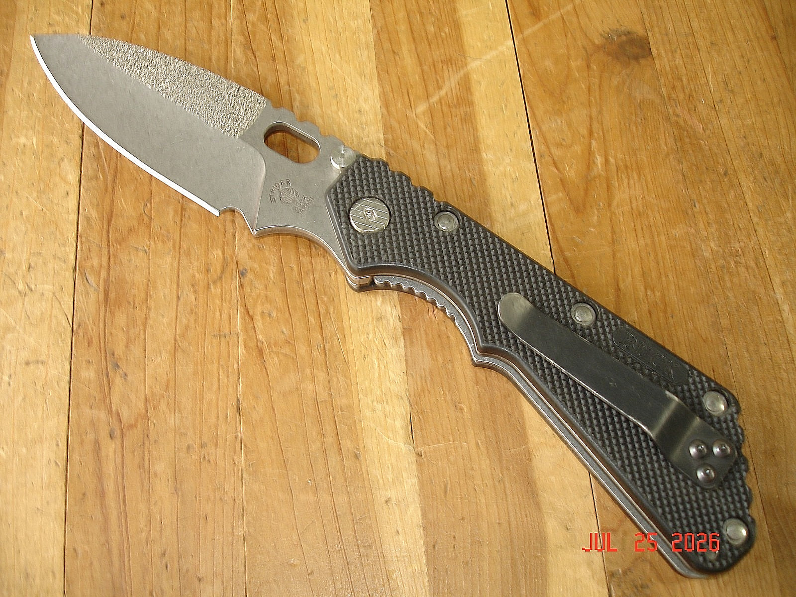 2003 BUCK KNIFE 882 889 STRIDER BOS ATS-34 STEEL BLADE SB.4 BLACK PLASTIC HANDLE