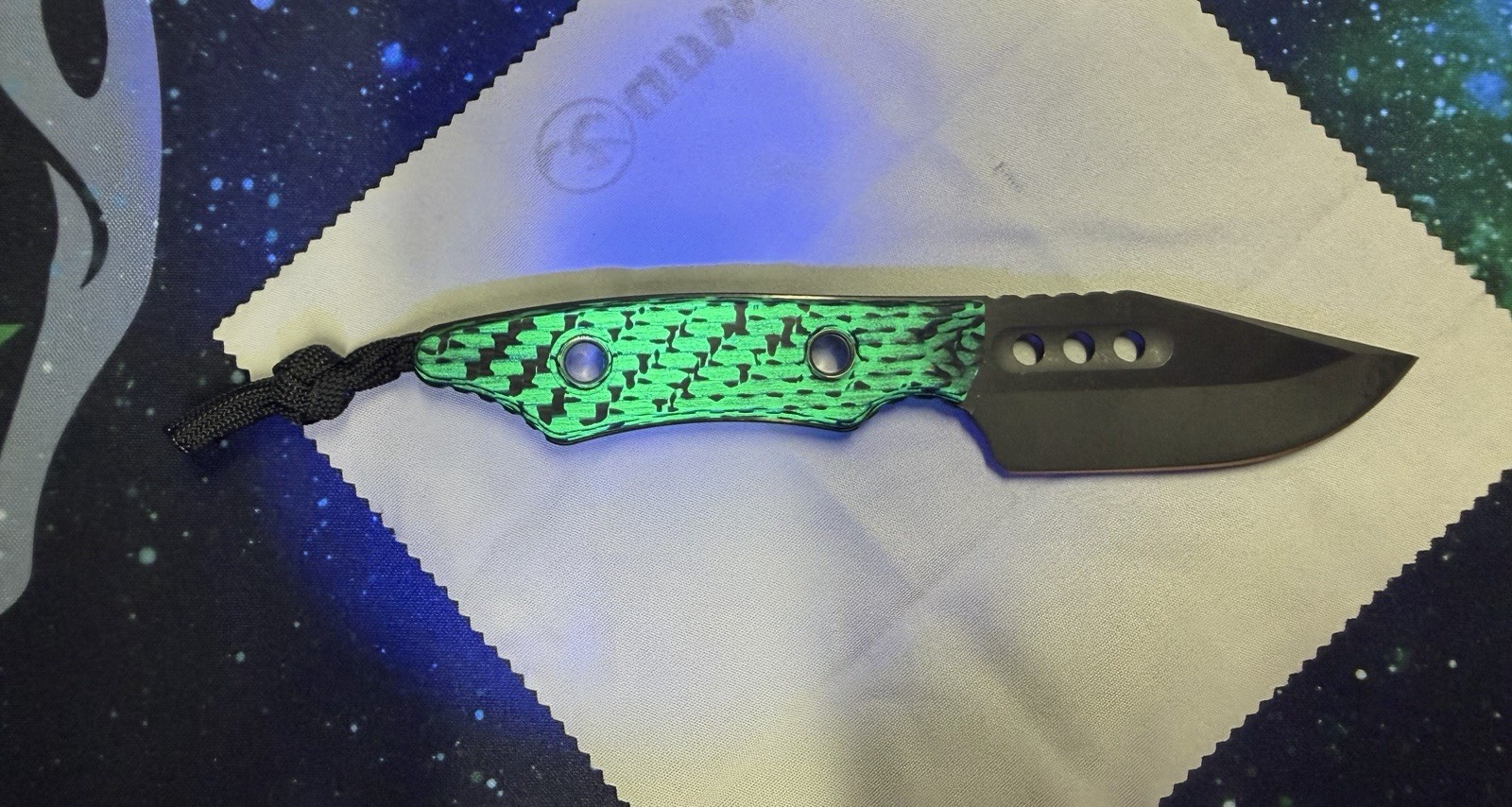 Heretic Knives Fixed Blade Kobold DLC Glow Carbon Fiber. New in box