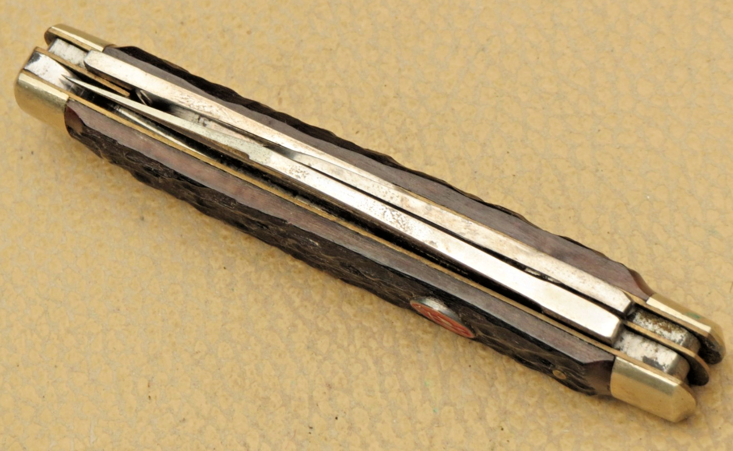 Vintage KISSING CRANE Solingen Stockman Knife Bone Handles – Unused with Tarnish