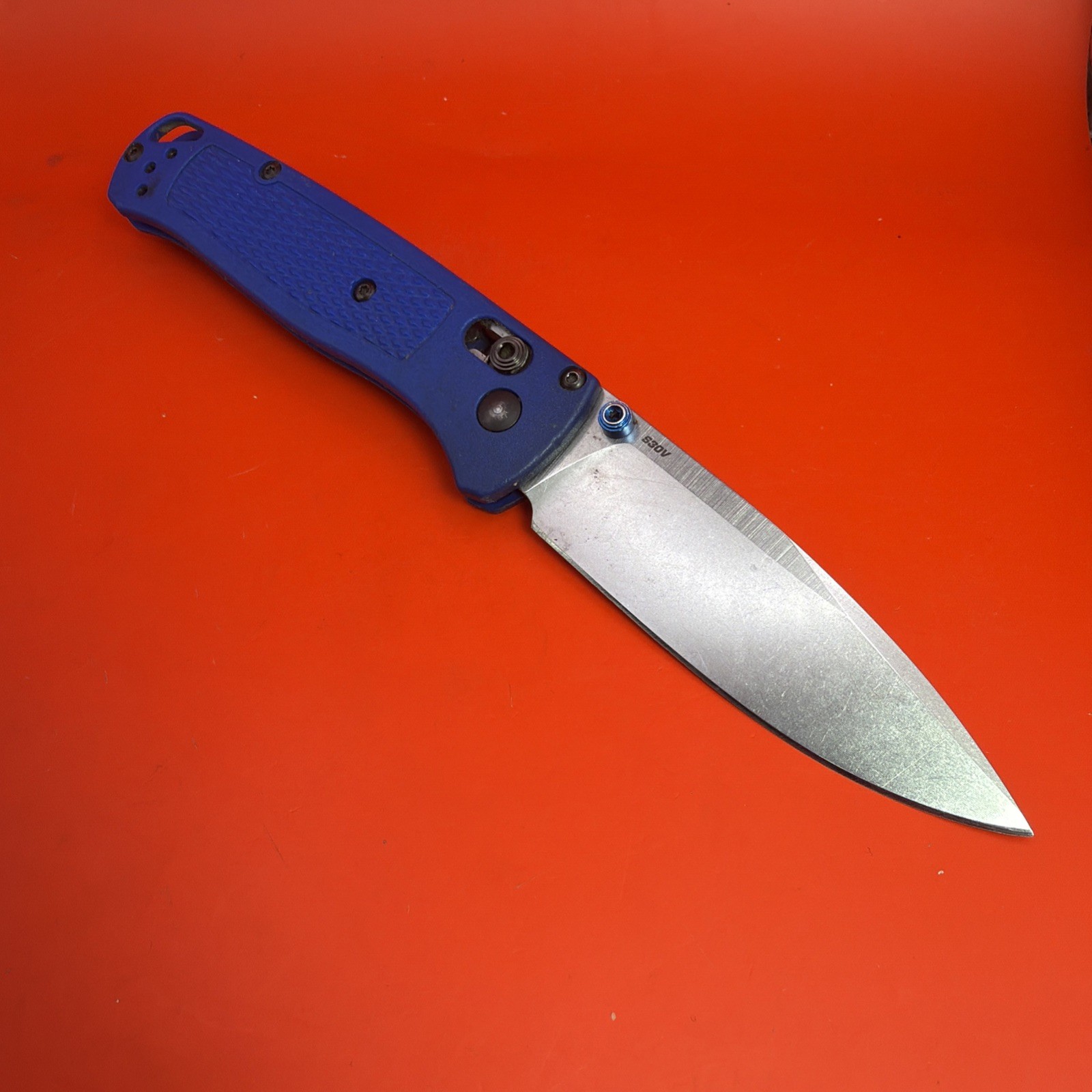 Benchmade Bugout 535 CPM-S30V Steel 3.24 Blade Blue Handle