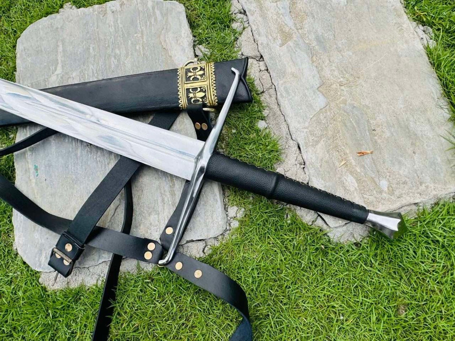 Hand Forged High Carbon Steel Sword Sharp Battle Ready Two Handed Long Sword