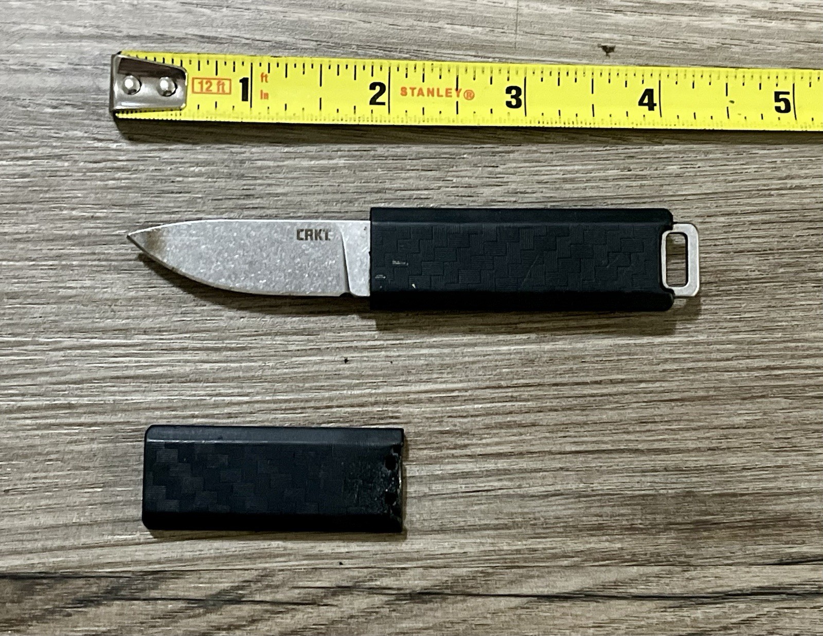 CRKT Scribe EDC Small Pocket Fixed Blade Knife 2425 Schwarz Design Light Damage
