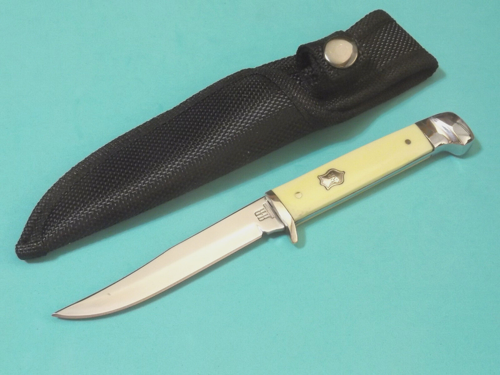 ROUGH RYDER RR1034 Small Hunter Yellow synthetic full tang knife 6 1/4″ overall