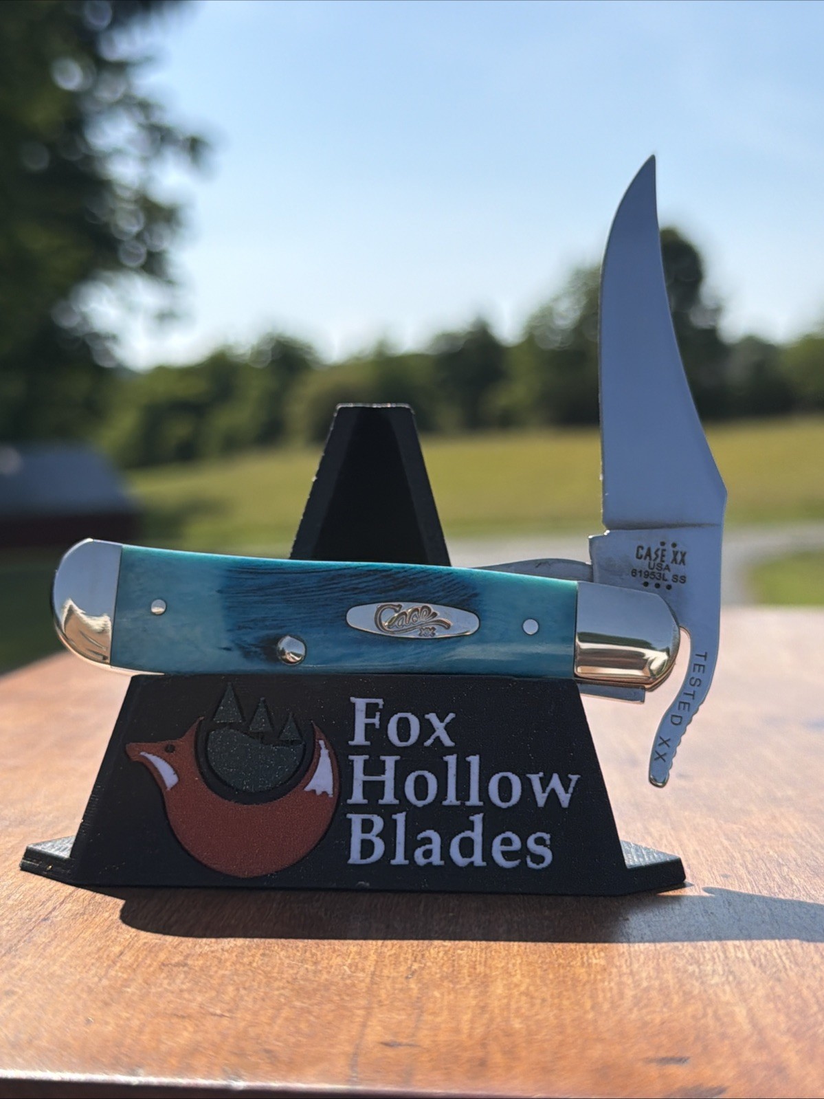 CASE XX 2025 SAWCUT CARRIBEAN BLUE BONE 61953L SS RUSSLOCK KNIFE