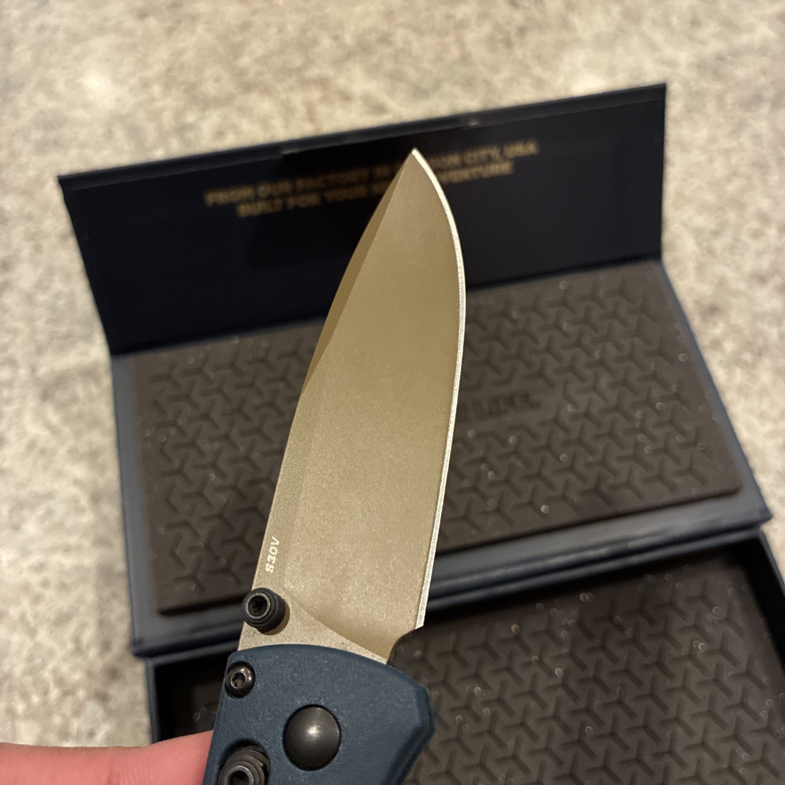 Benchmade 535FE-05 Bugout Knife Crater Blue Grivory Handle S30V Folding Knife