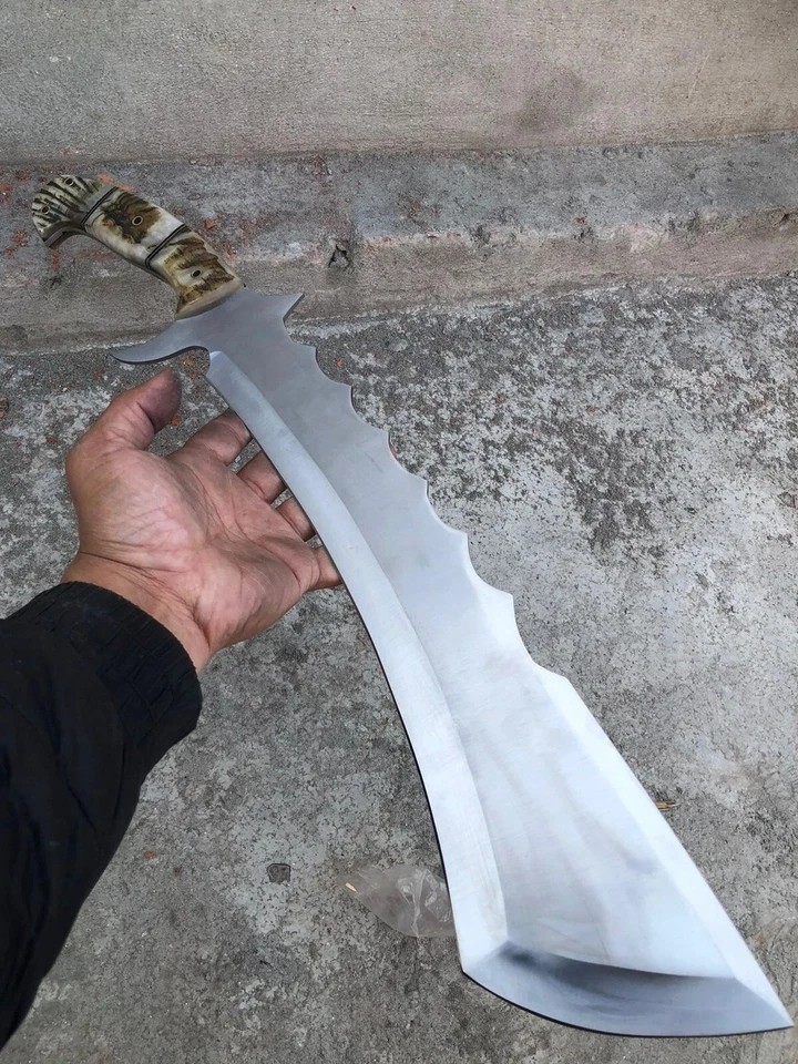 CUSTOM HANDMADE D2 TOOL STEEL HUNTING 24 INCHES RAM HORN HANDLE