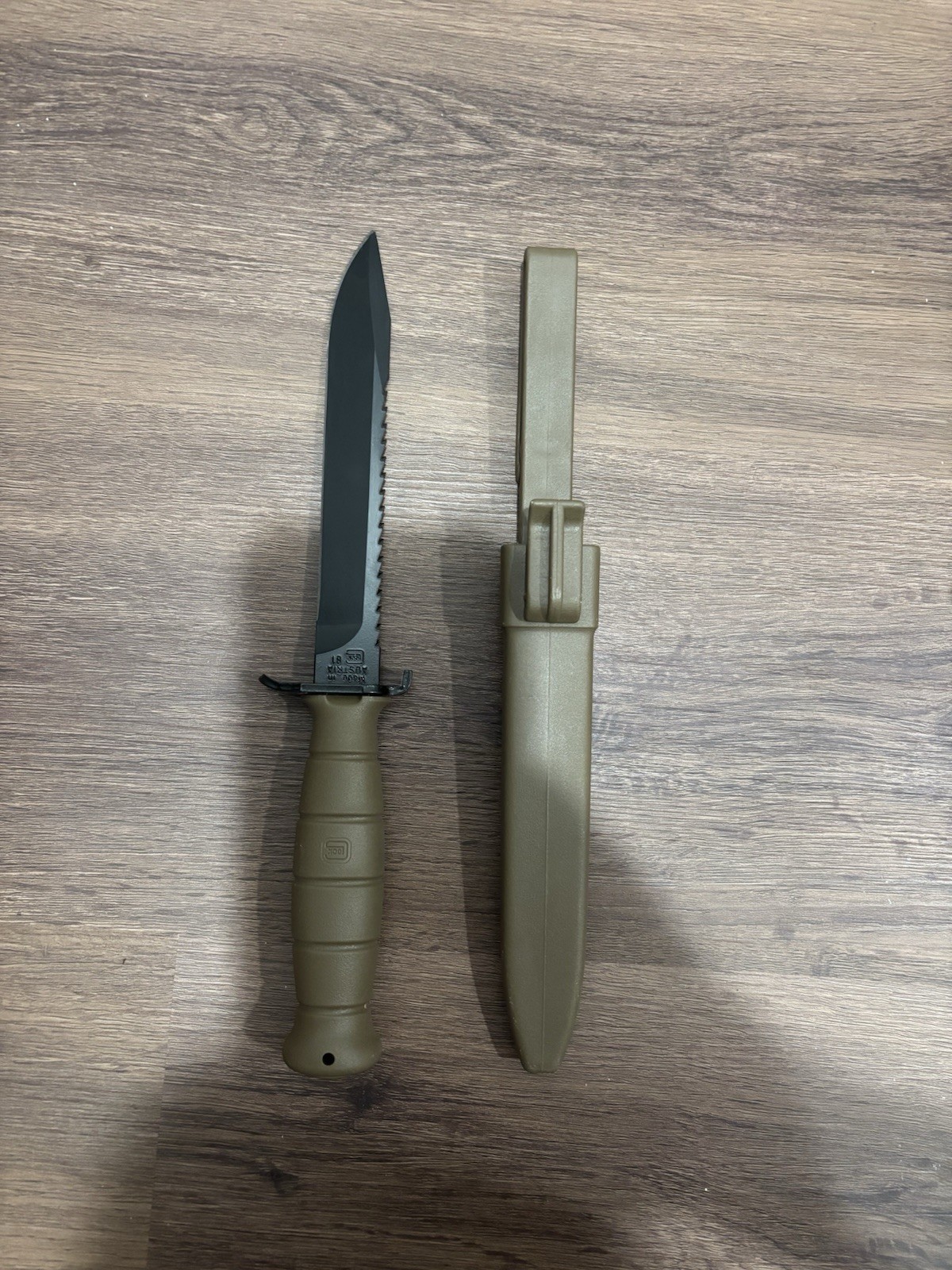 Glock Field Knife FM 81 Fixed Blade 6.5″, Tan Polymer Handle, Polymer Sheath